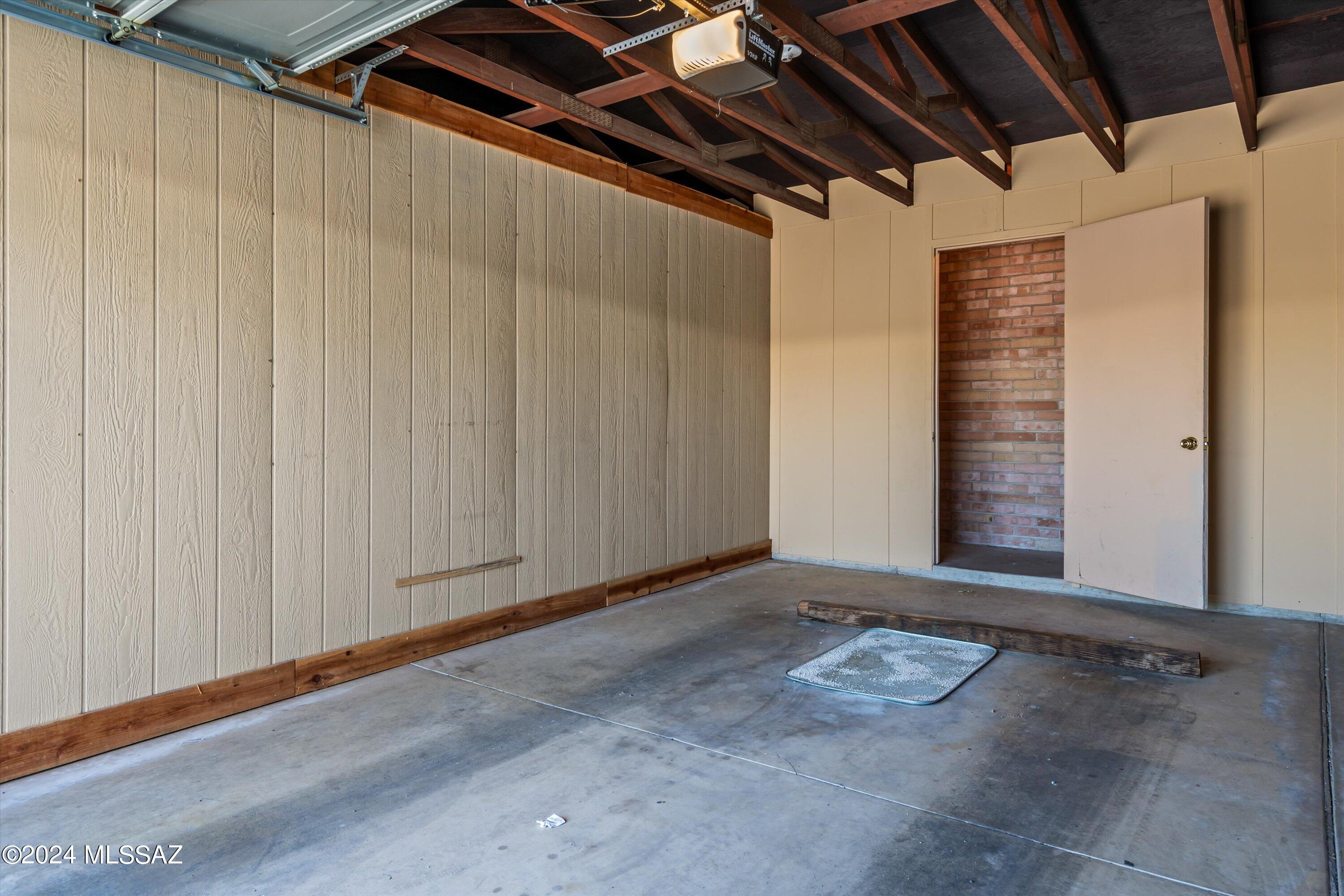 1918 W Anklam Road