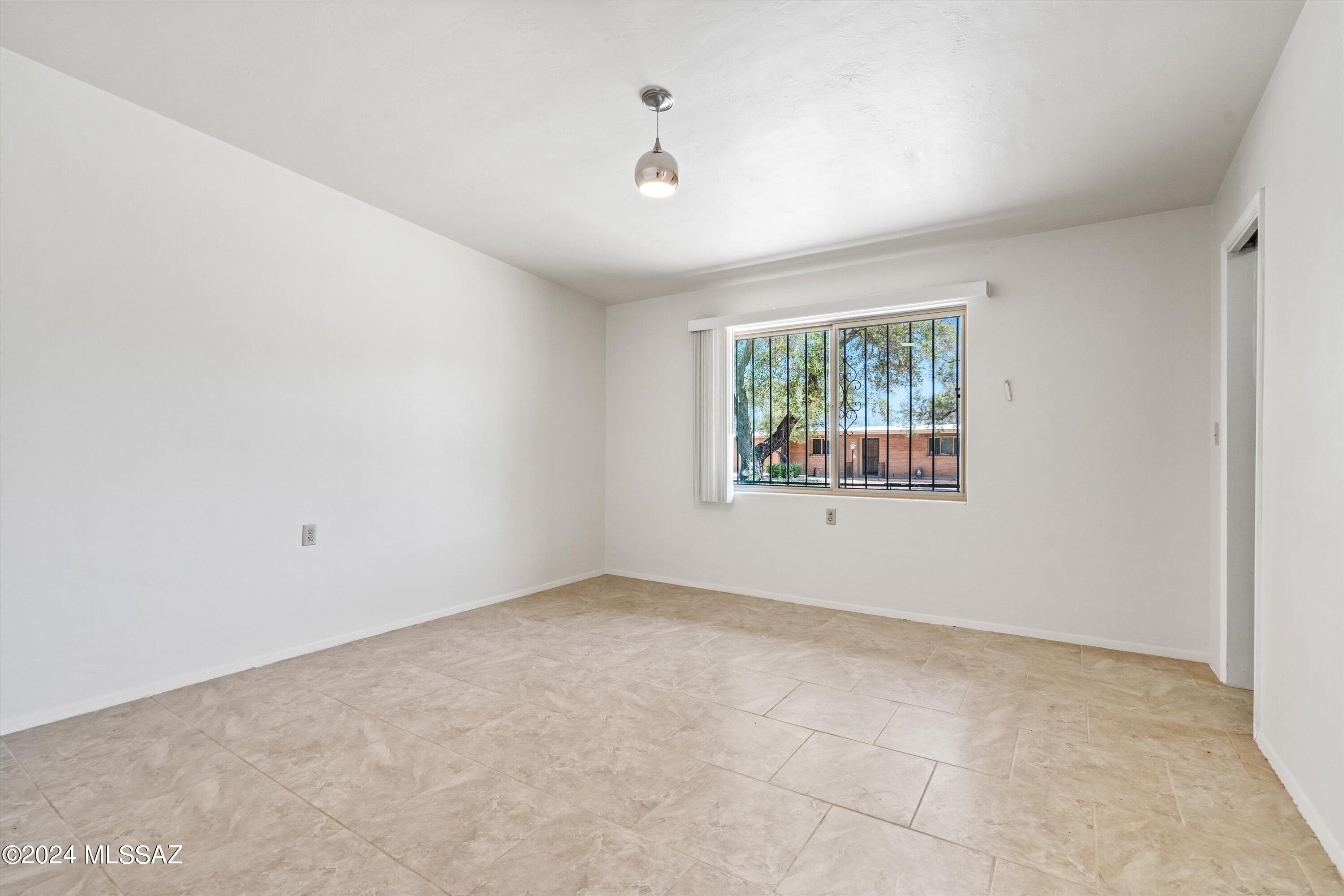 1918 W Anklam Road