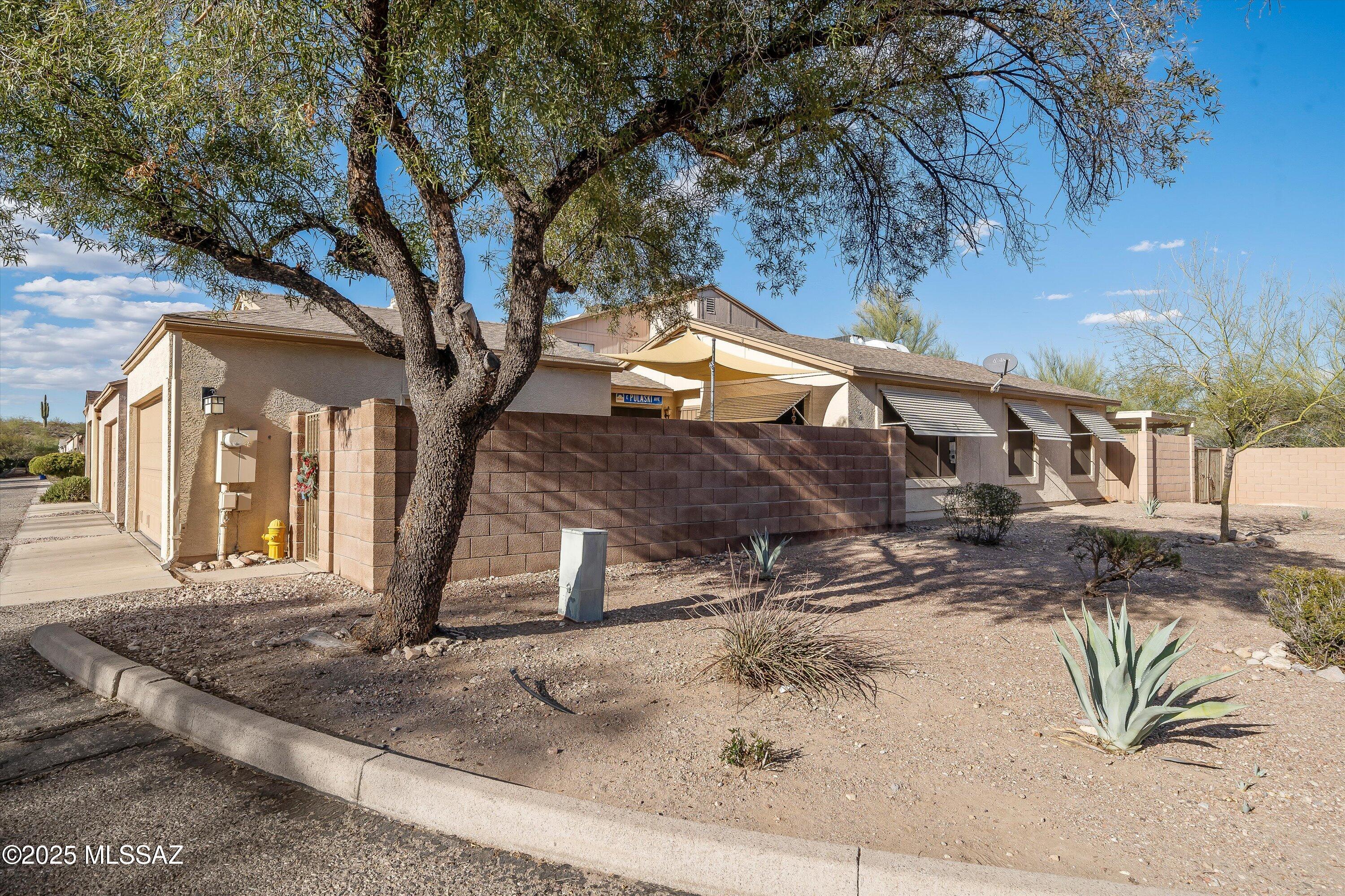 2552 N Ironwood Ridge Drive