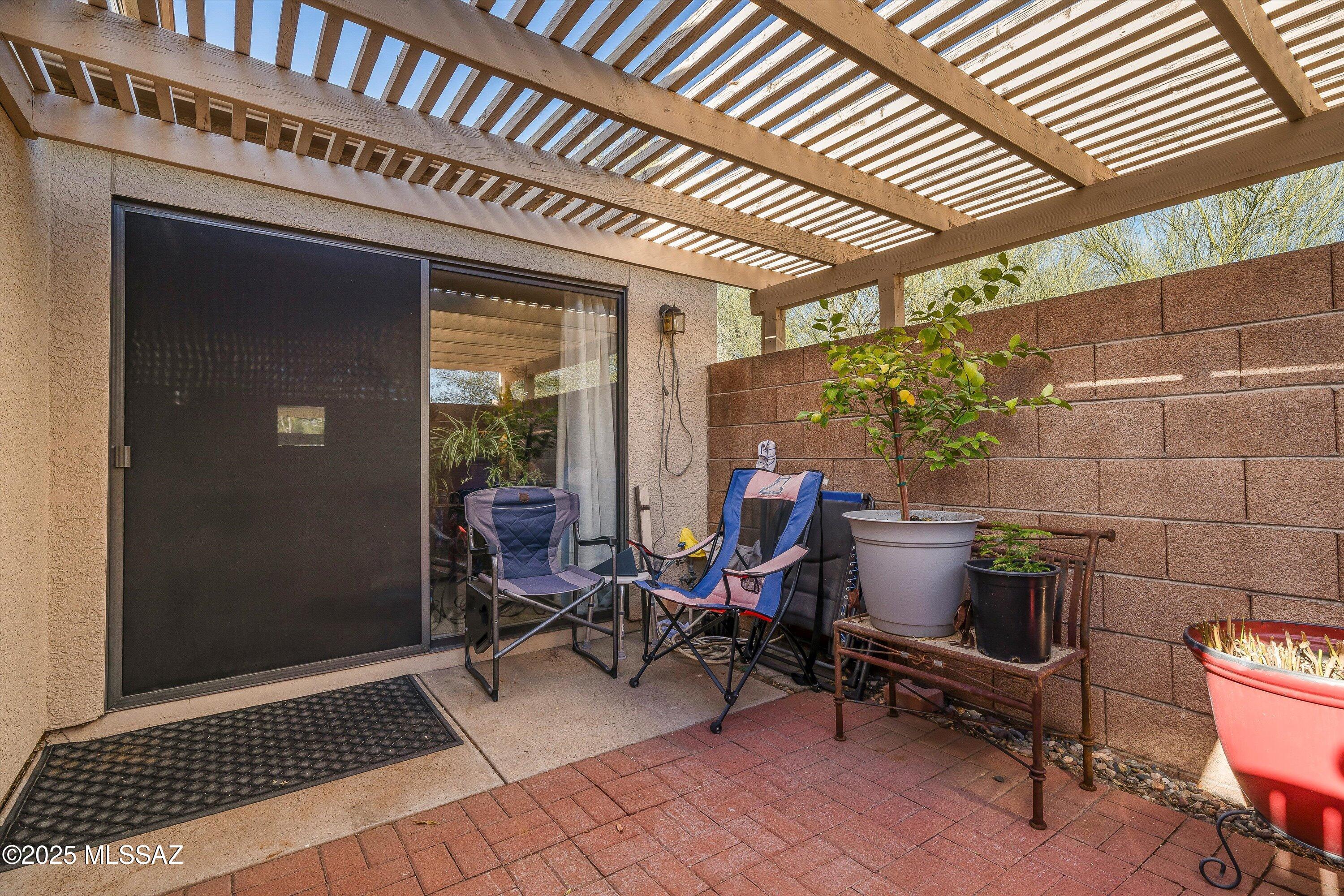 2552 N Ironwood Ridge Drive