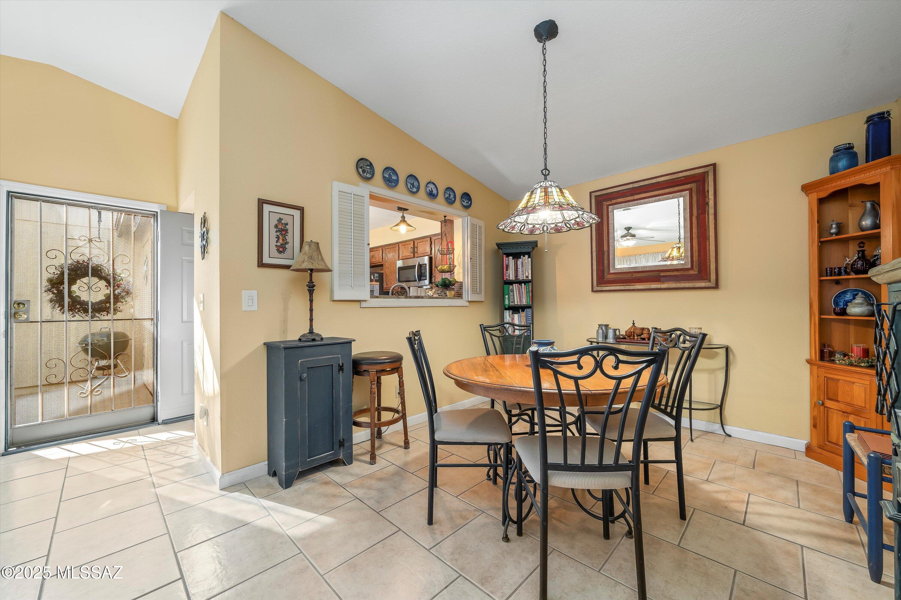 2552 N Ironwood Ridge Drive