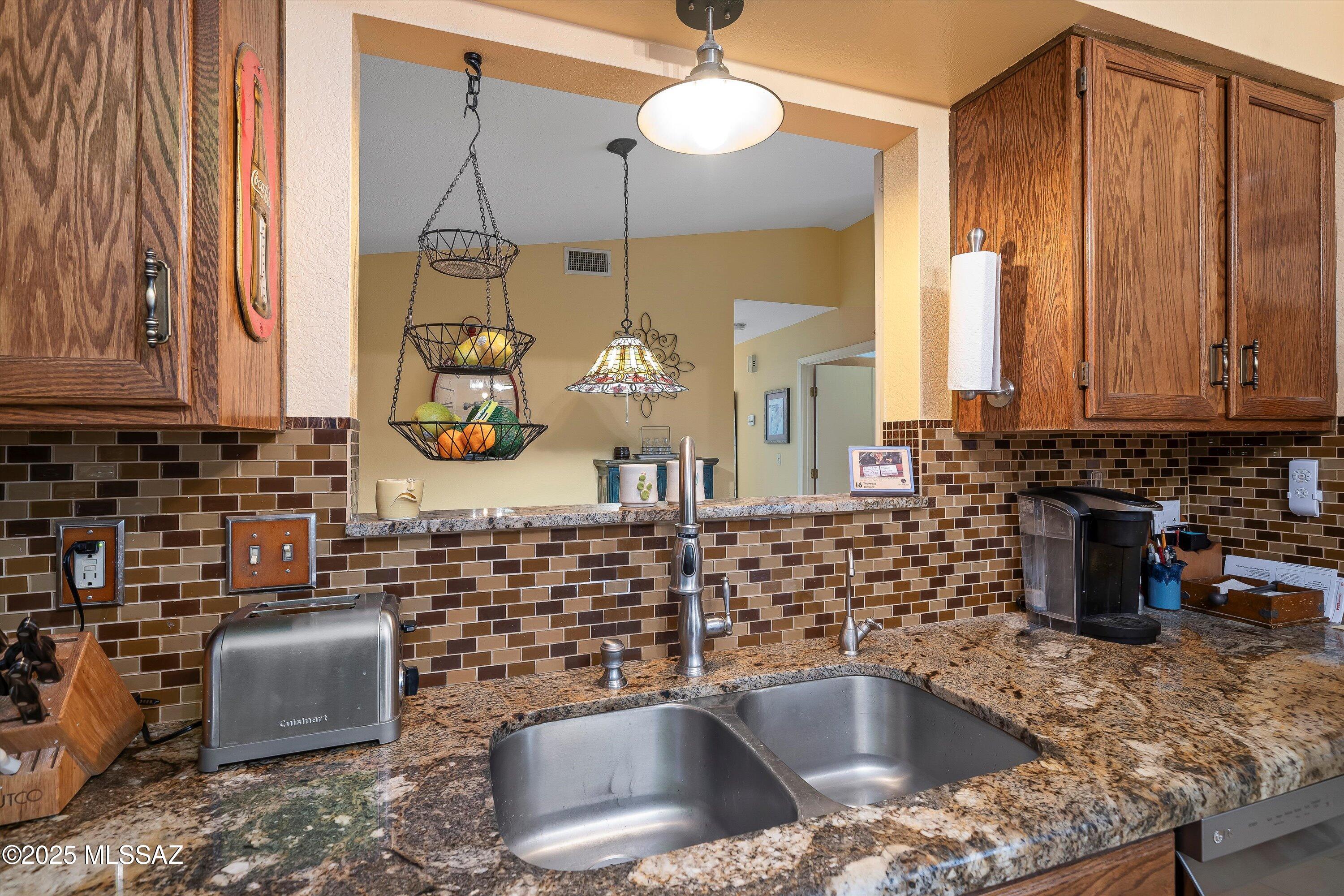 2552 N Ironwood Ridge Drive