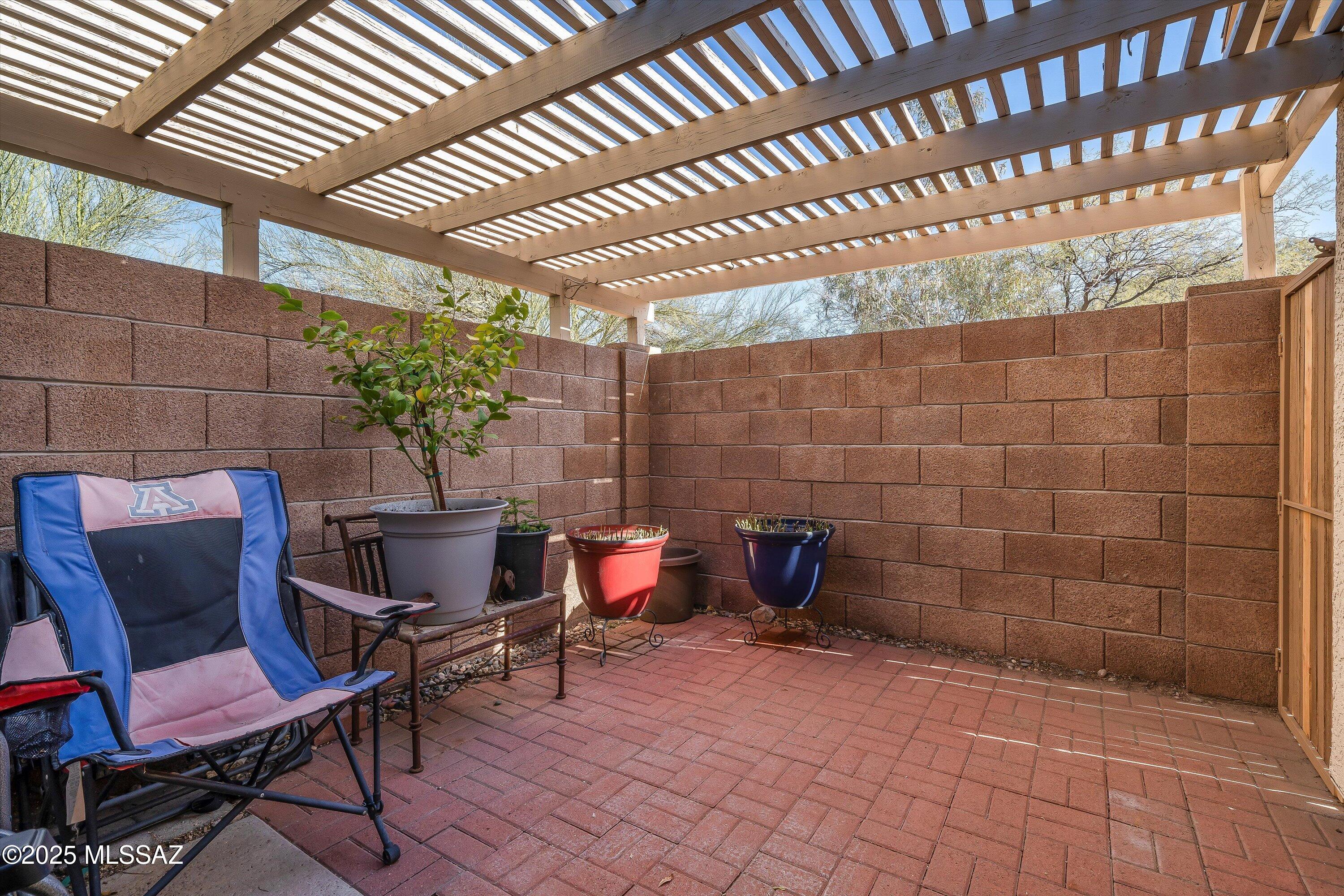 2552 N Ironwood Ridge Drive