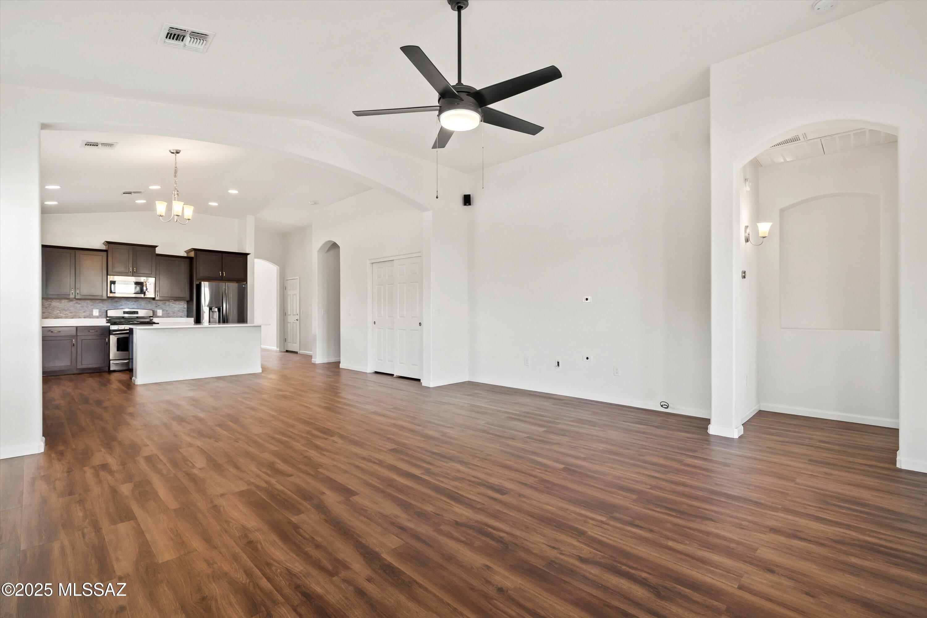 8994 W Rolling Springs Drive