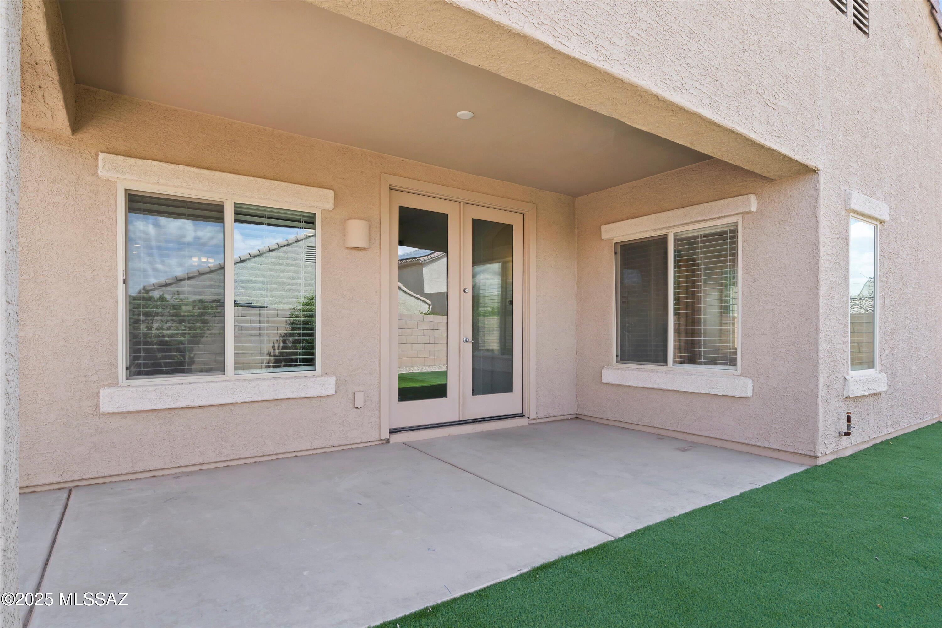 8994 W Rolling Springs Drive