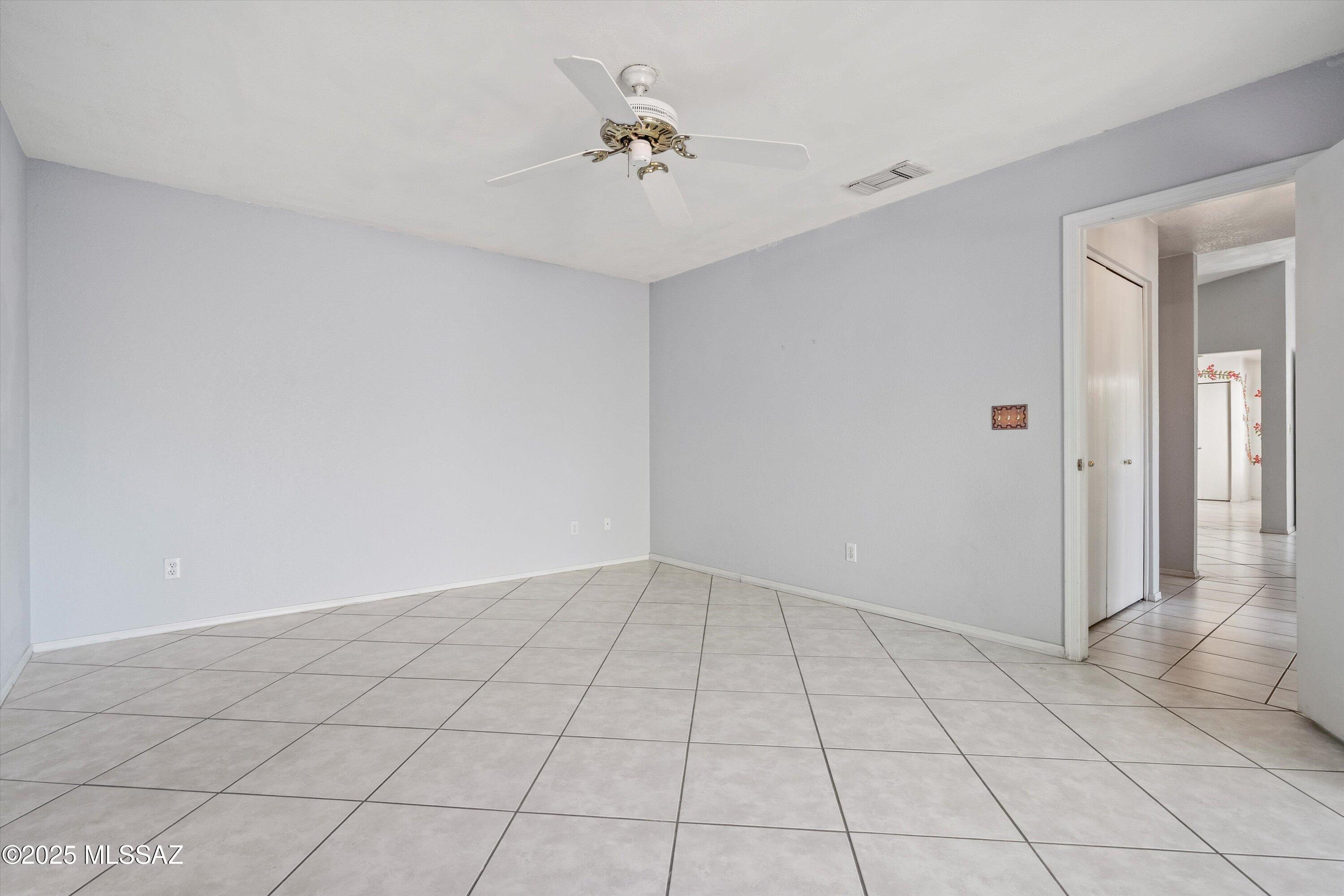 2596 N Ironwood Ridge Drive Unit: 9204