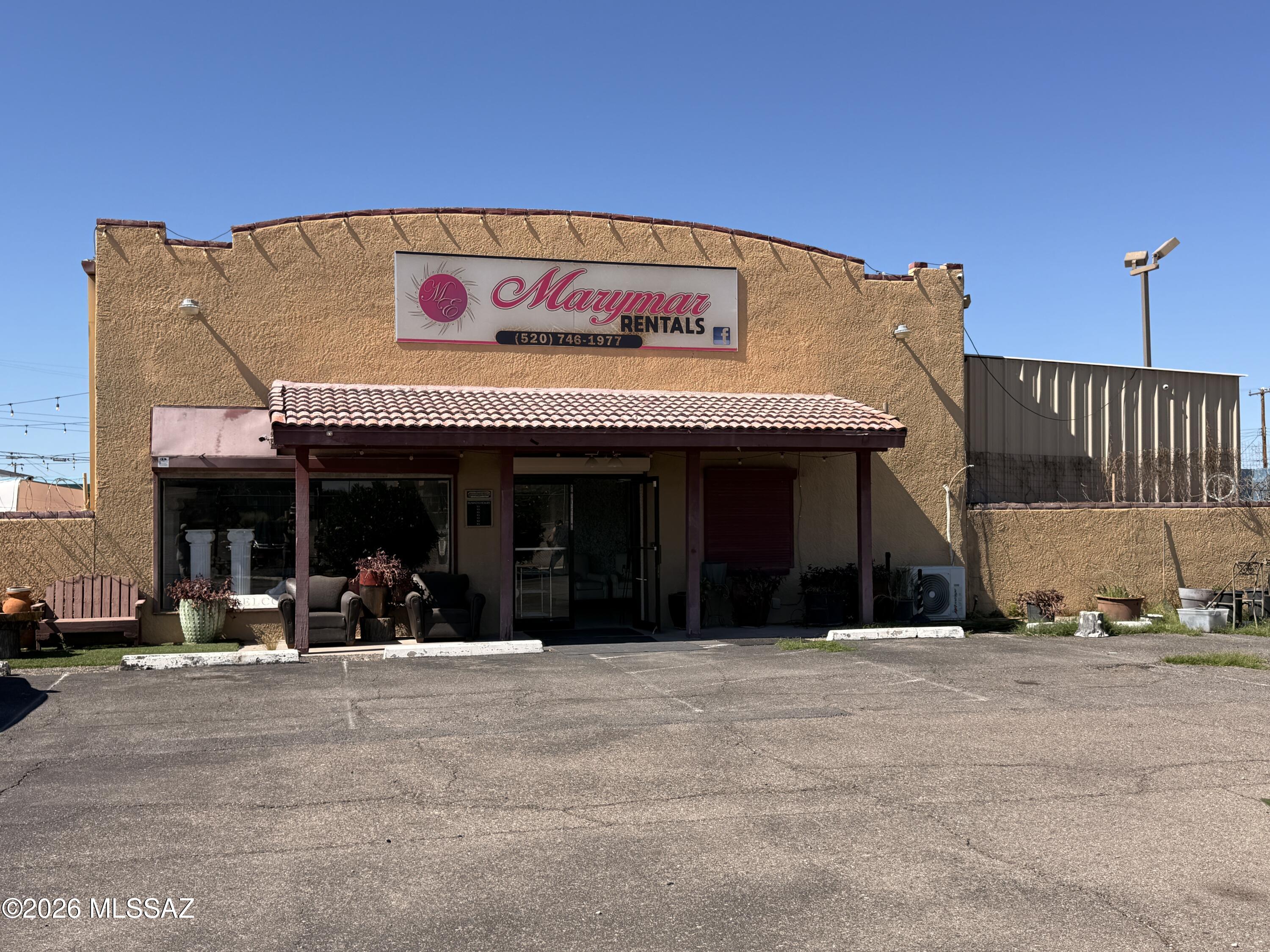 5374-5382 S Nogales Highway