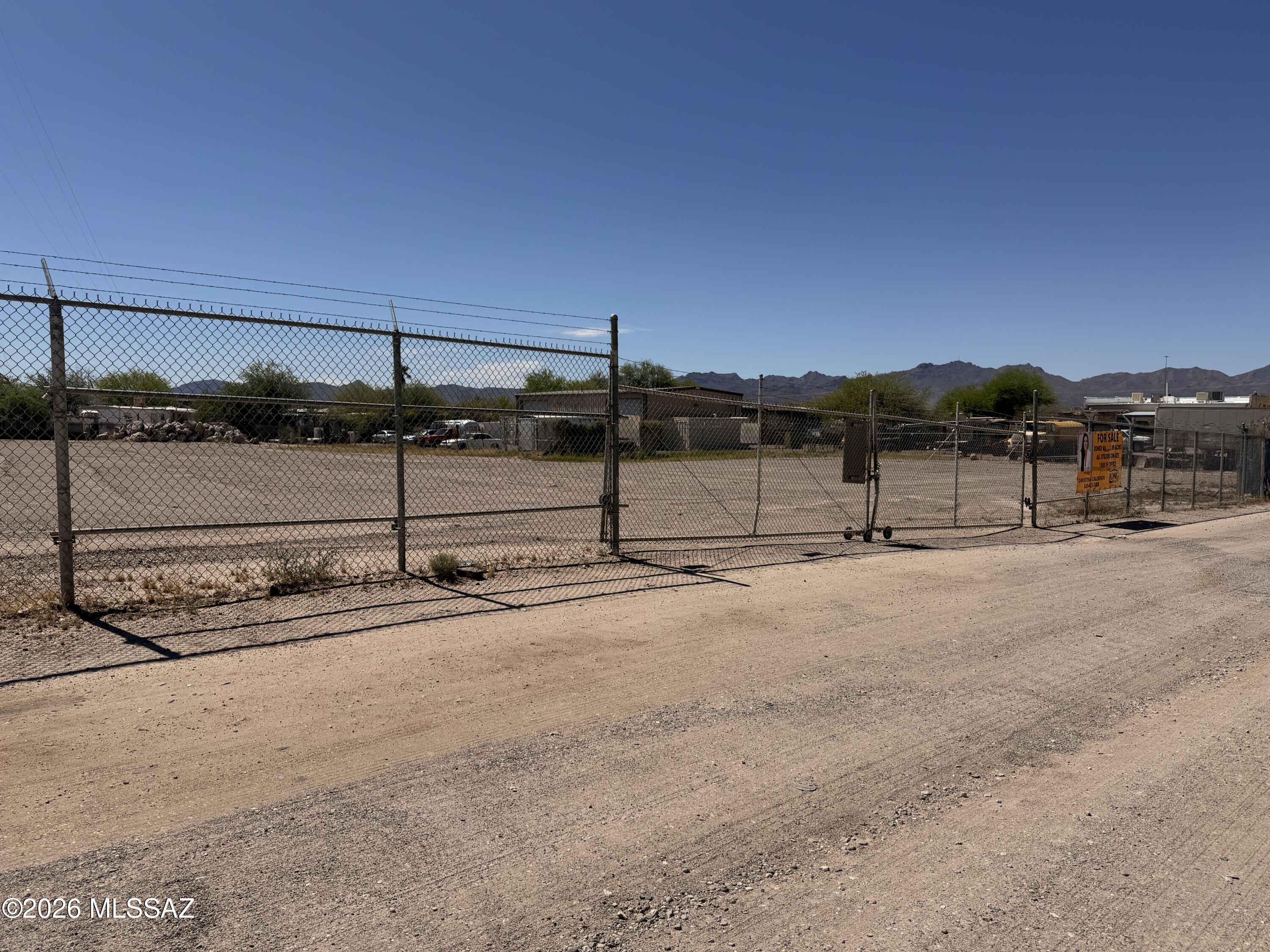 2425 W Wave Hill Court