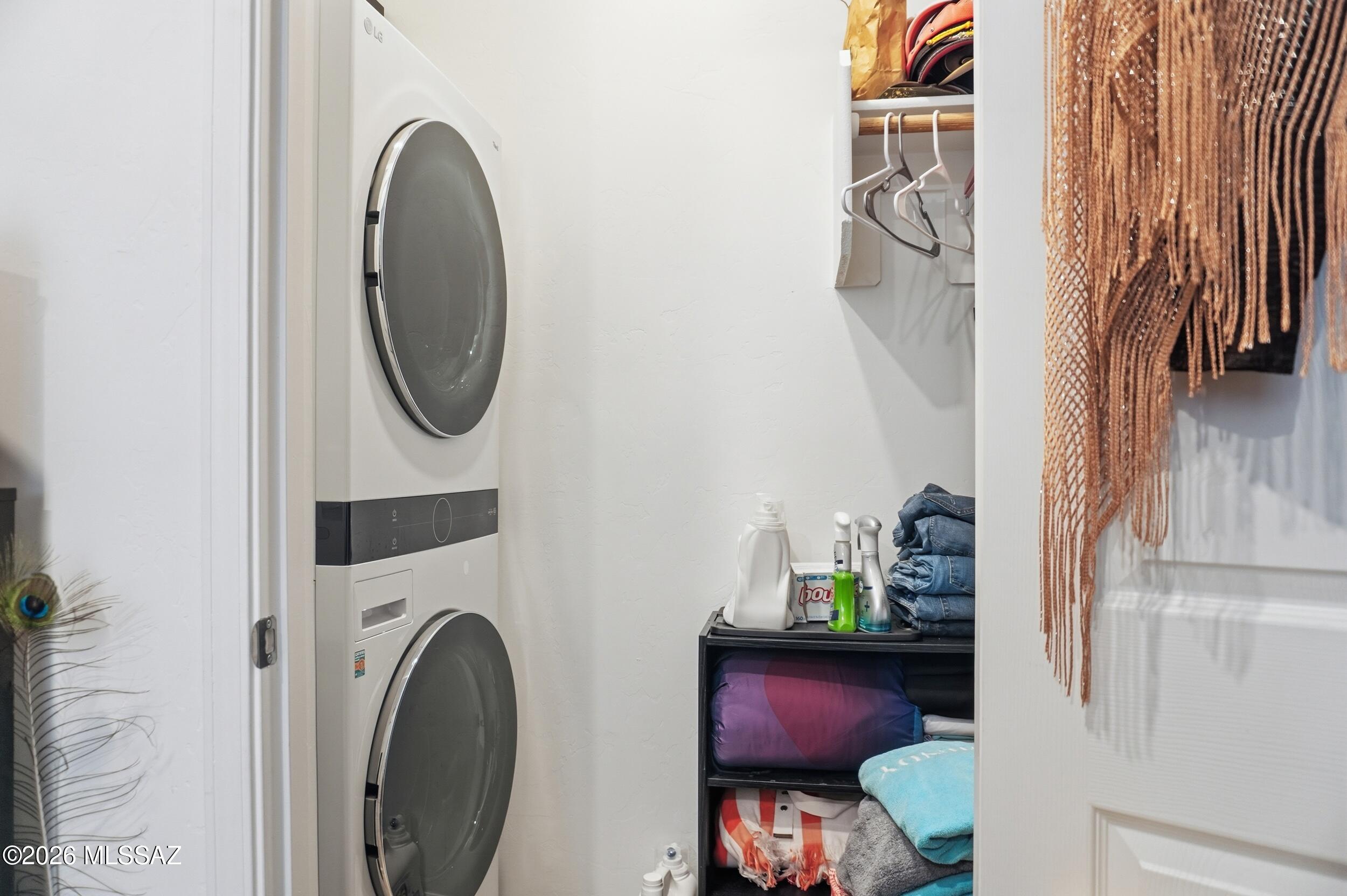 6840 E Via Arroyo Largo