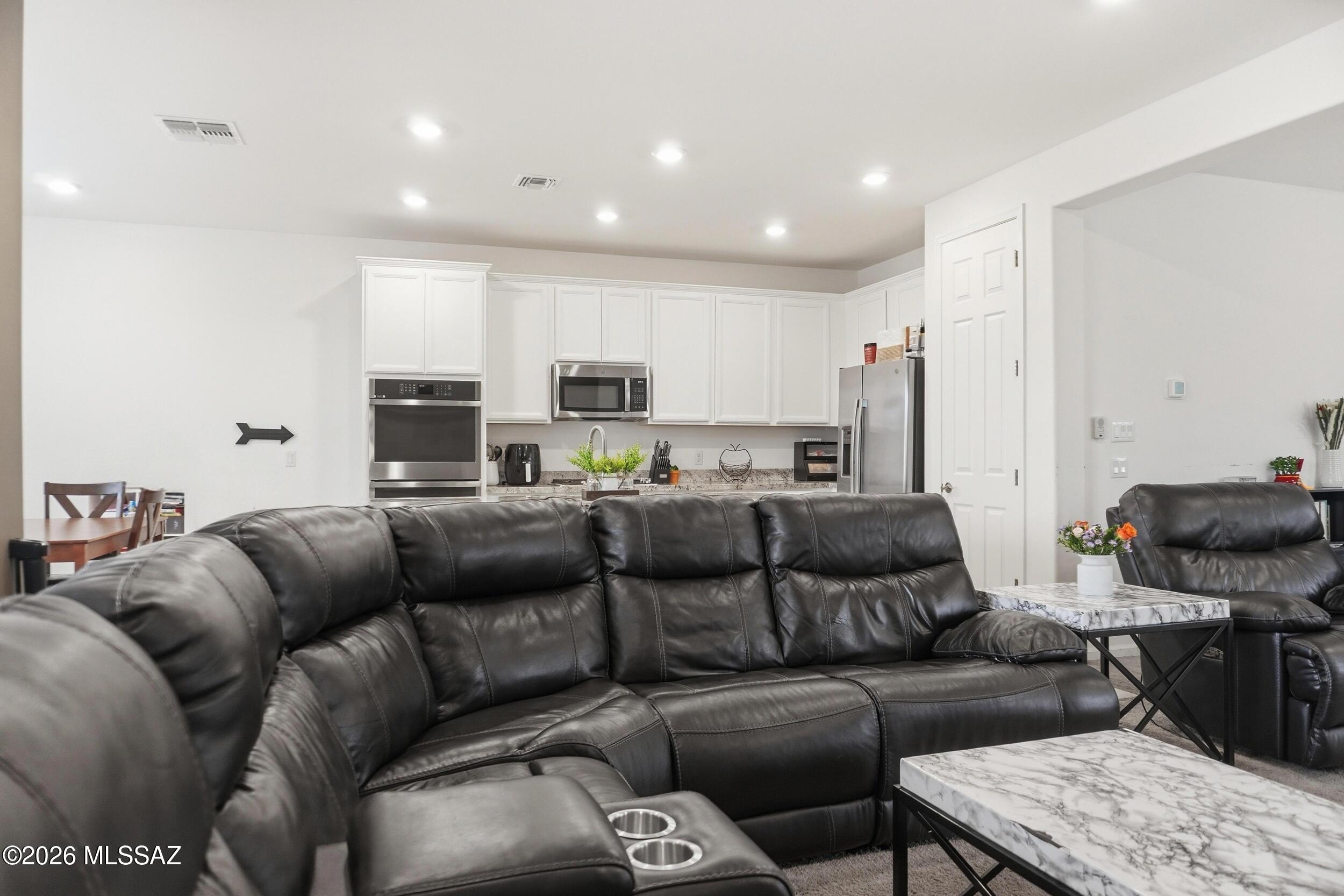 6840 E Via Arroyo Largo