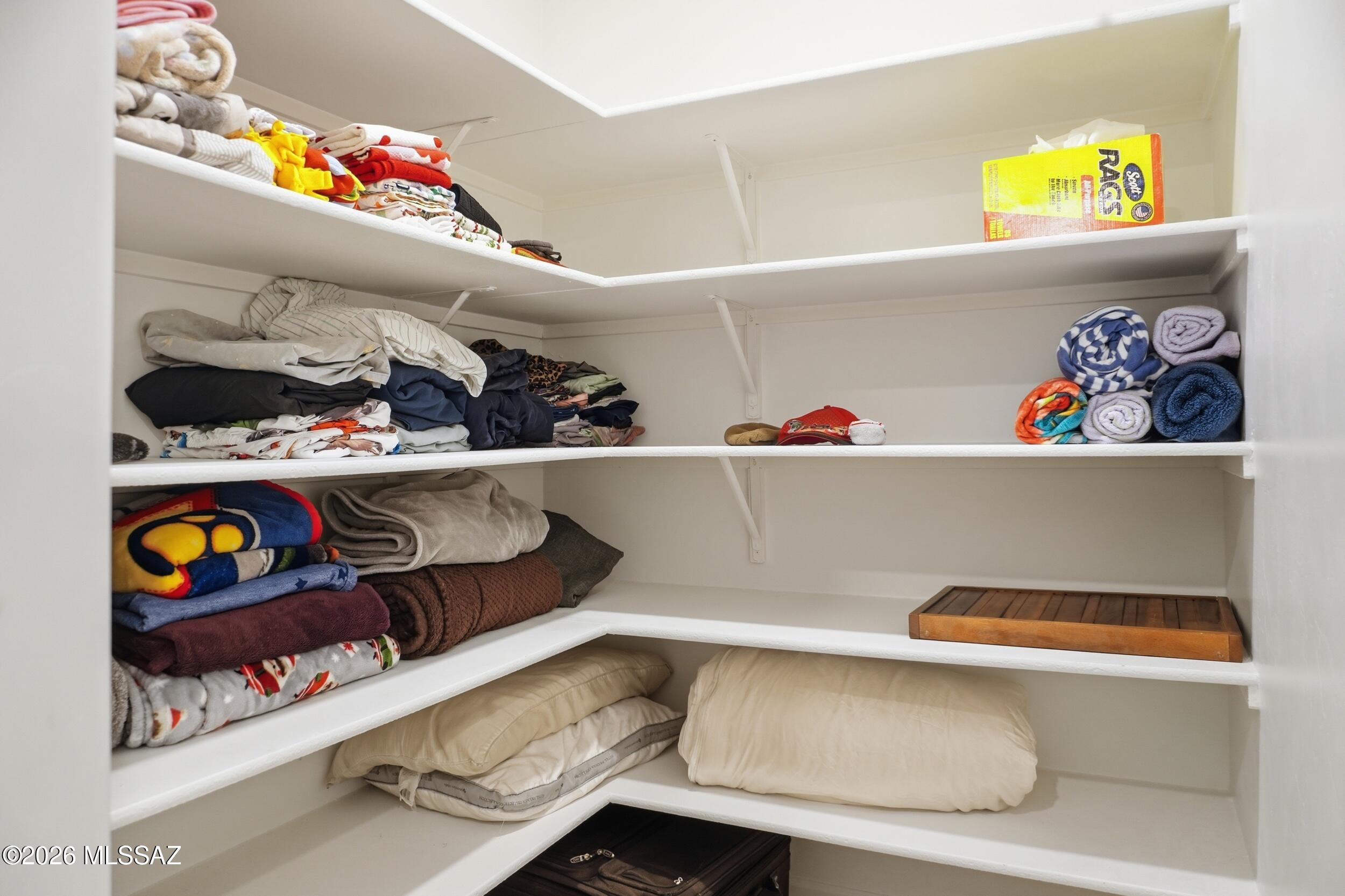 6840 E Via Arroyo Largo