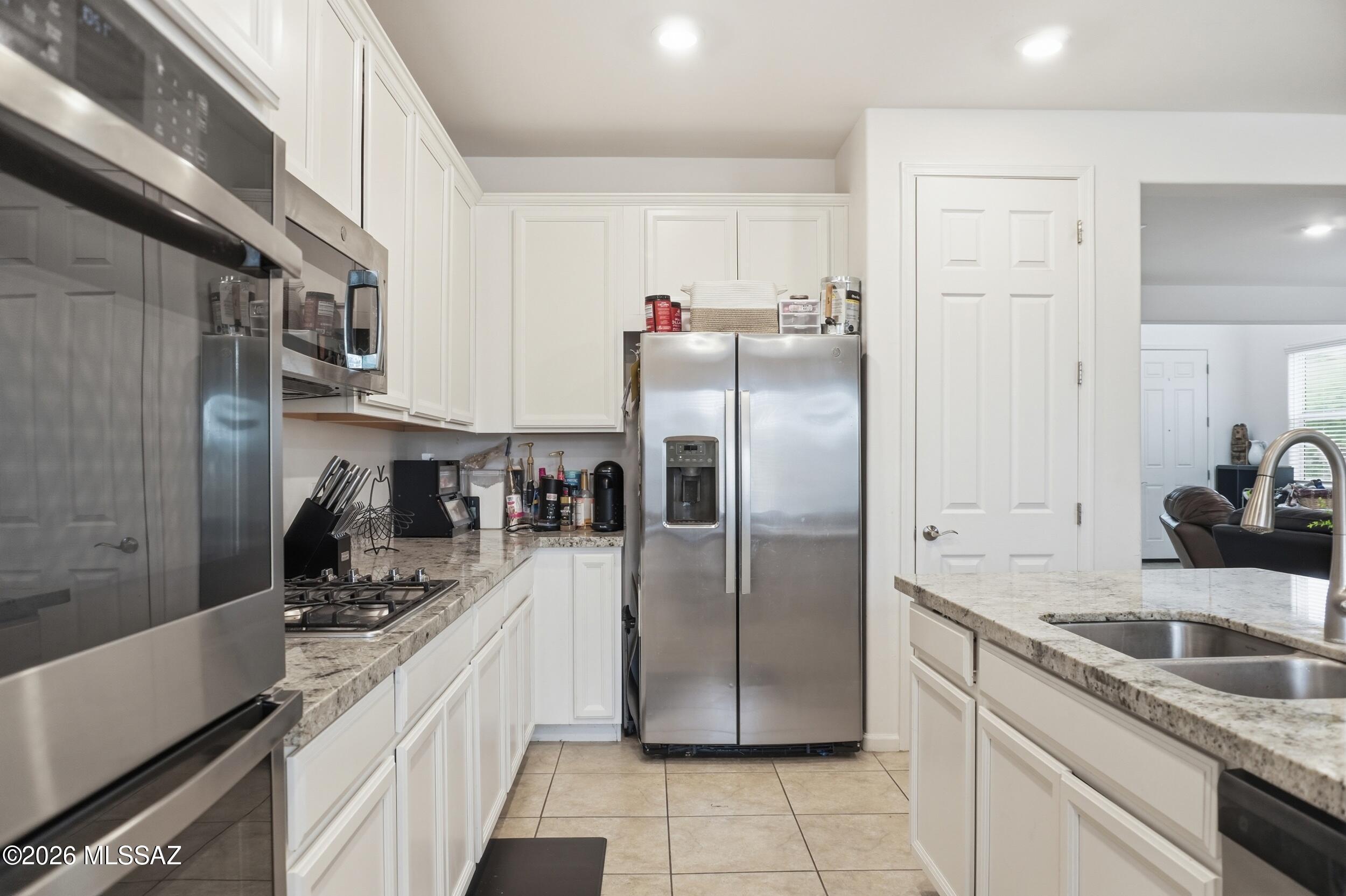 6840 E Via Arroyo Largo