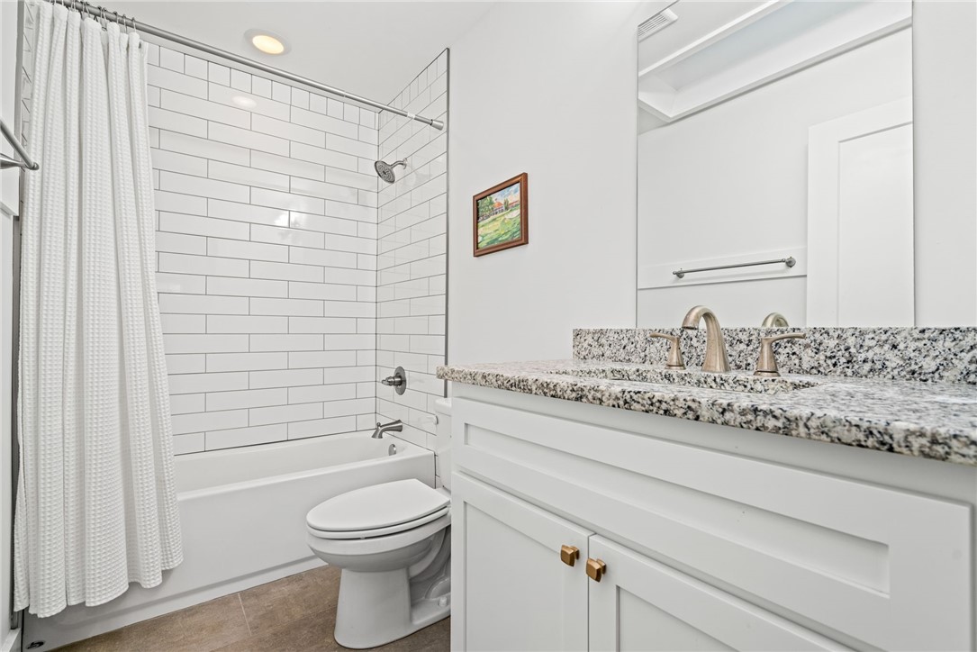 639 TANGLEWOOD AVENUE