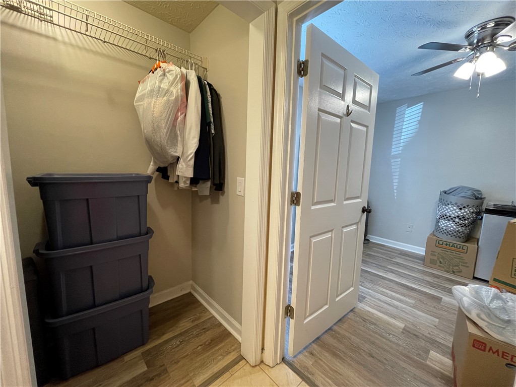 449 N DONAHUE DRIVE D27