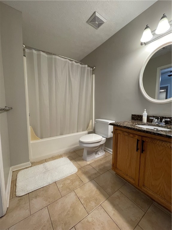 449 N DONAHUE DRIVE D27