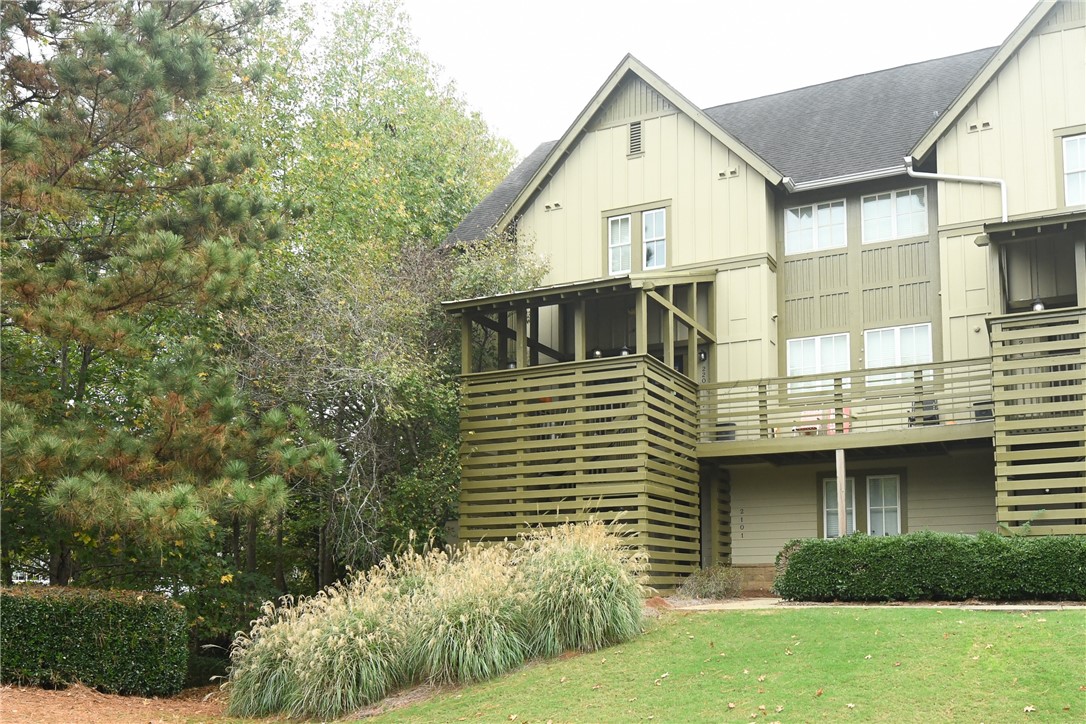 650 DEKALB STREET 2202