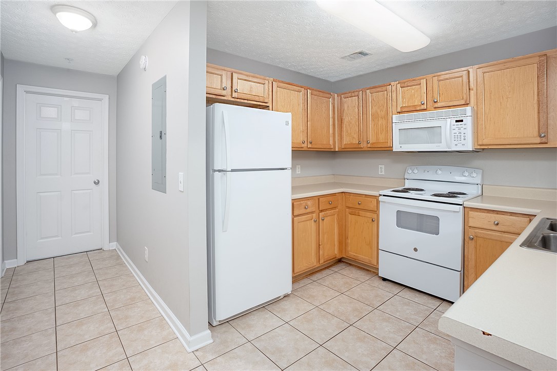 1385 S DONAHUE DRIVE 4201