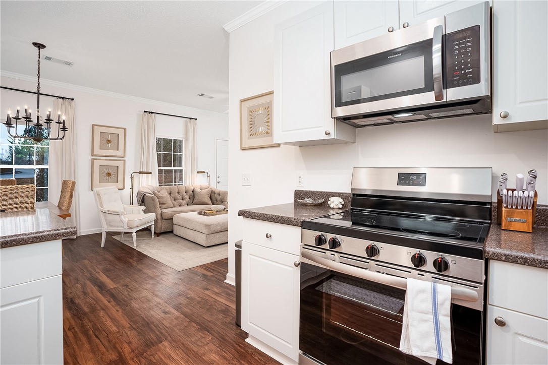 492 E VETERANS BOULEVARD