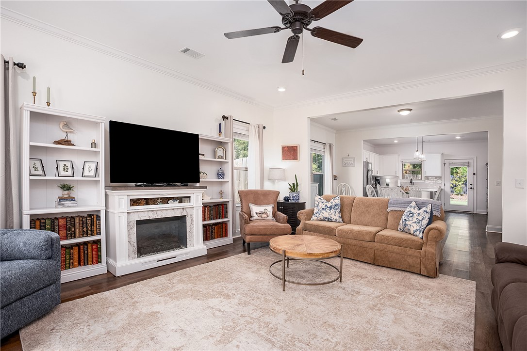 125 NORTHERN FLICKER DRIVE
