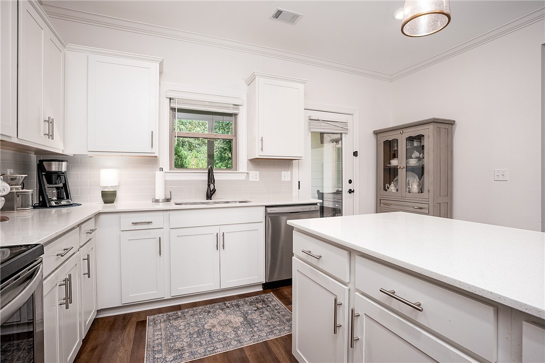 125 NORTHERN FLICKER DRIVE