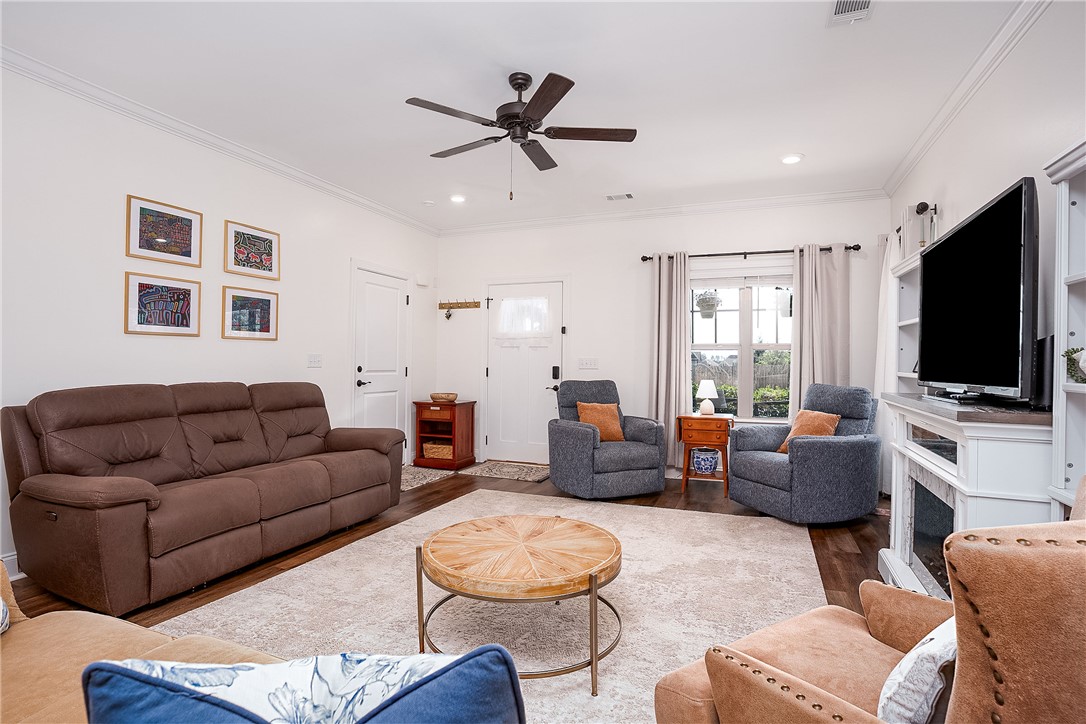 125 NORTHERN FLICKER DRIVE
