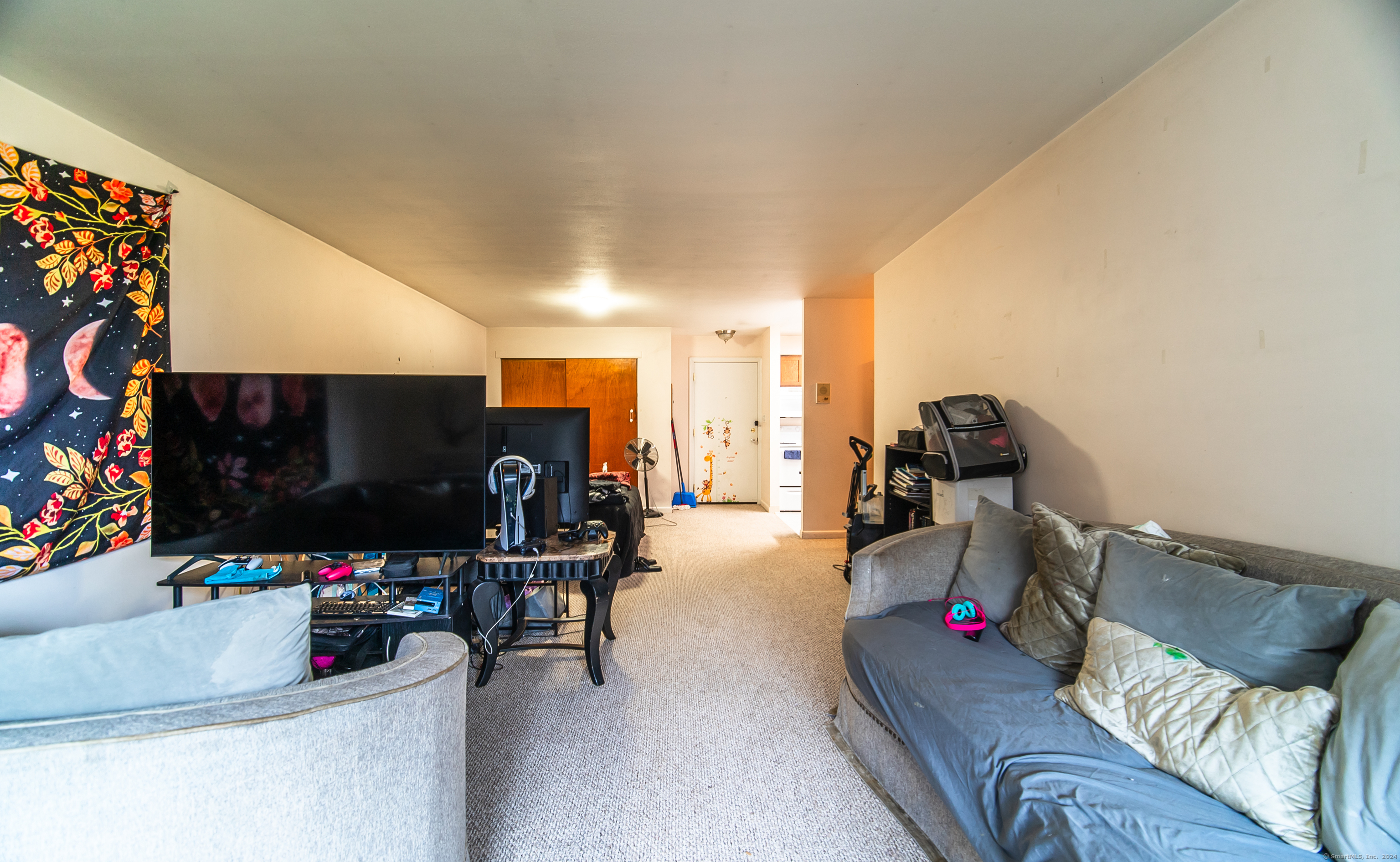 2304 Cromwell Hills Drive 2304