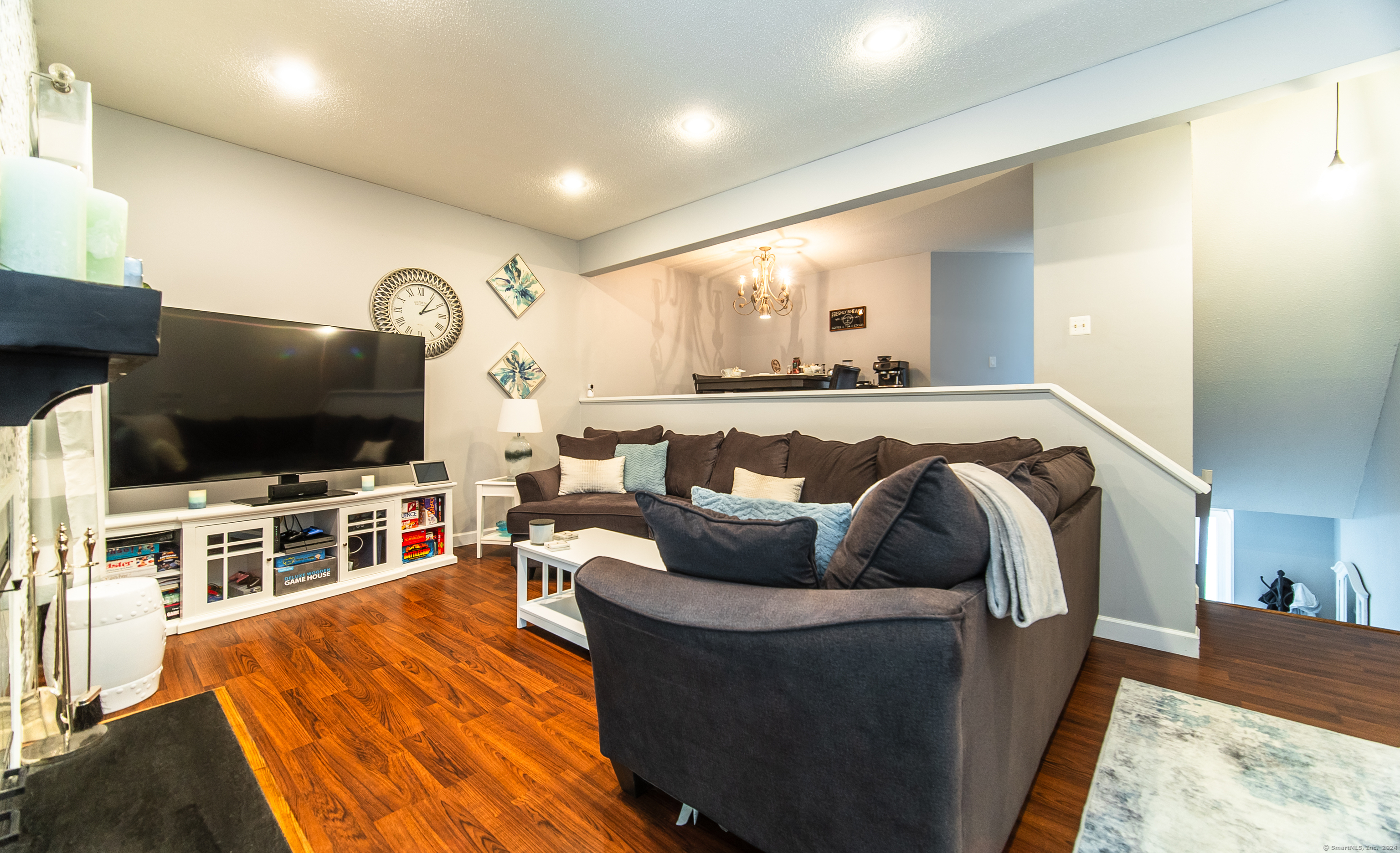 144 Metacomet Drive 144