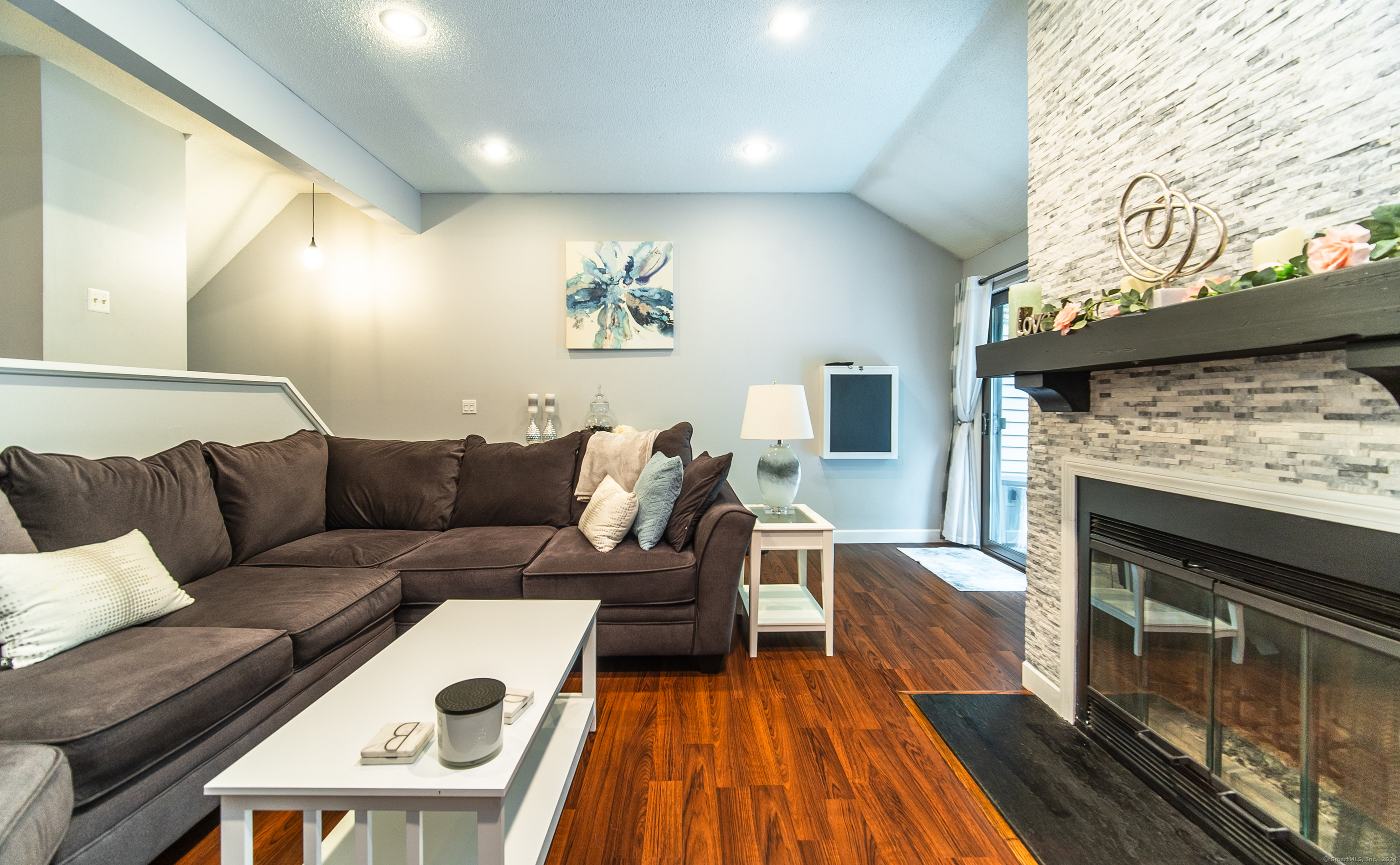144 Metacomet Drive 144