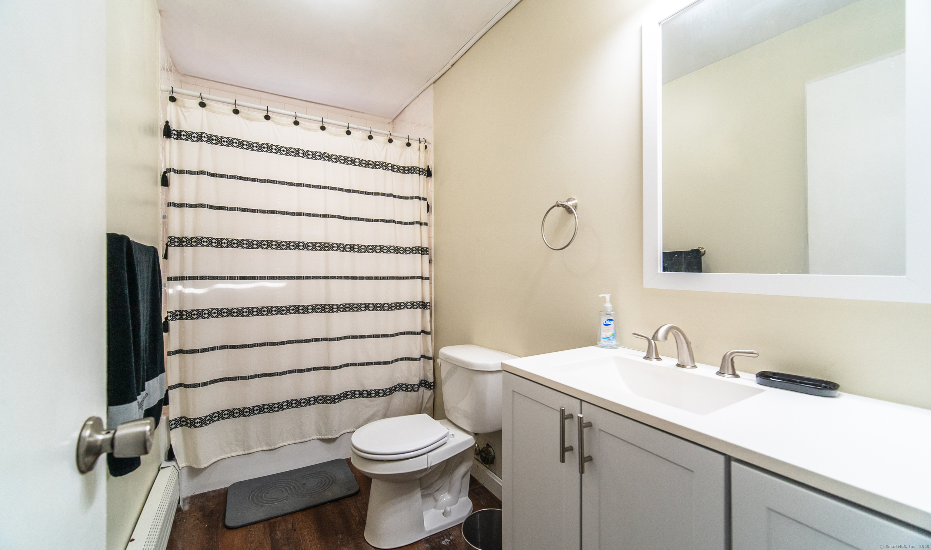 1117 Waterbury Road APT 1A