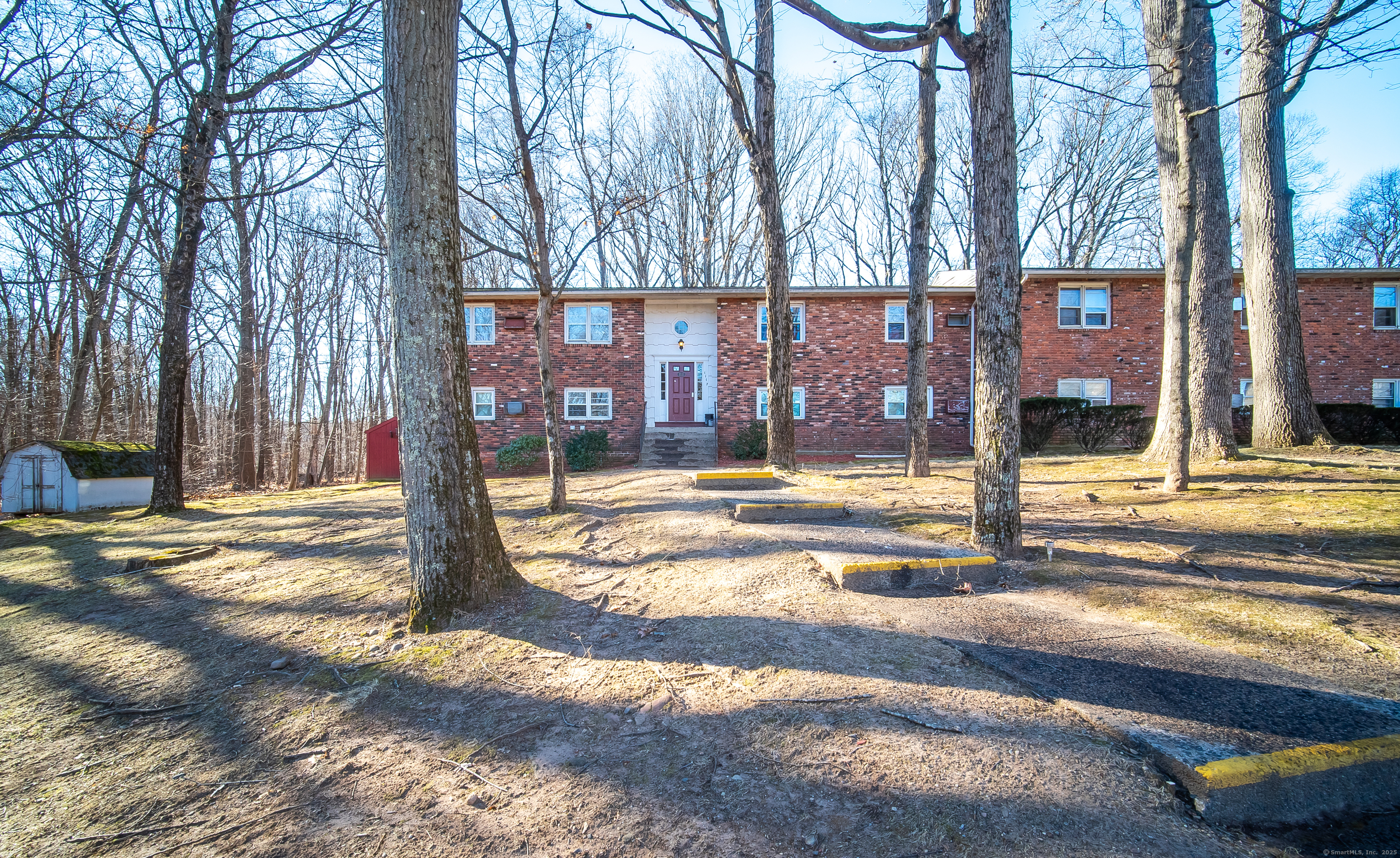 1117 Waterbury Road APT 1A