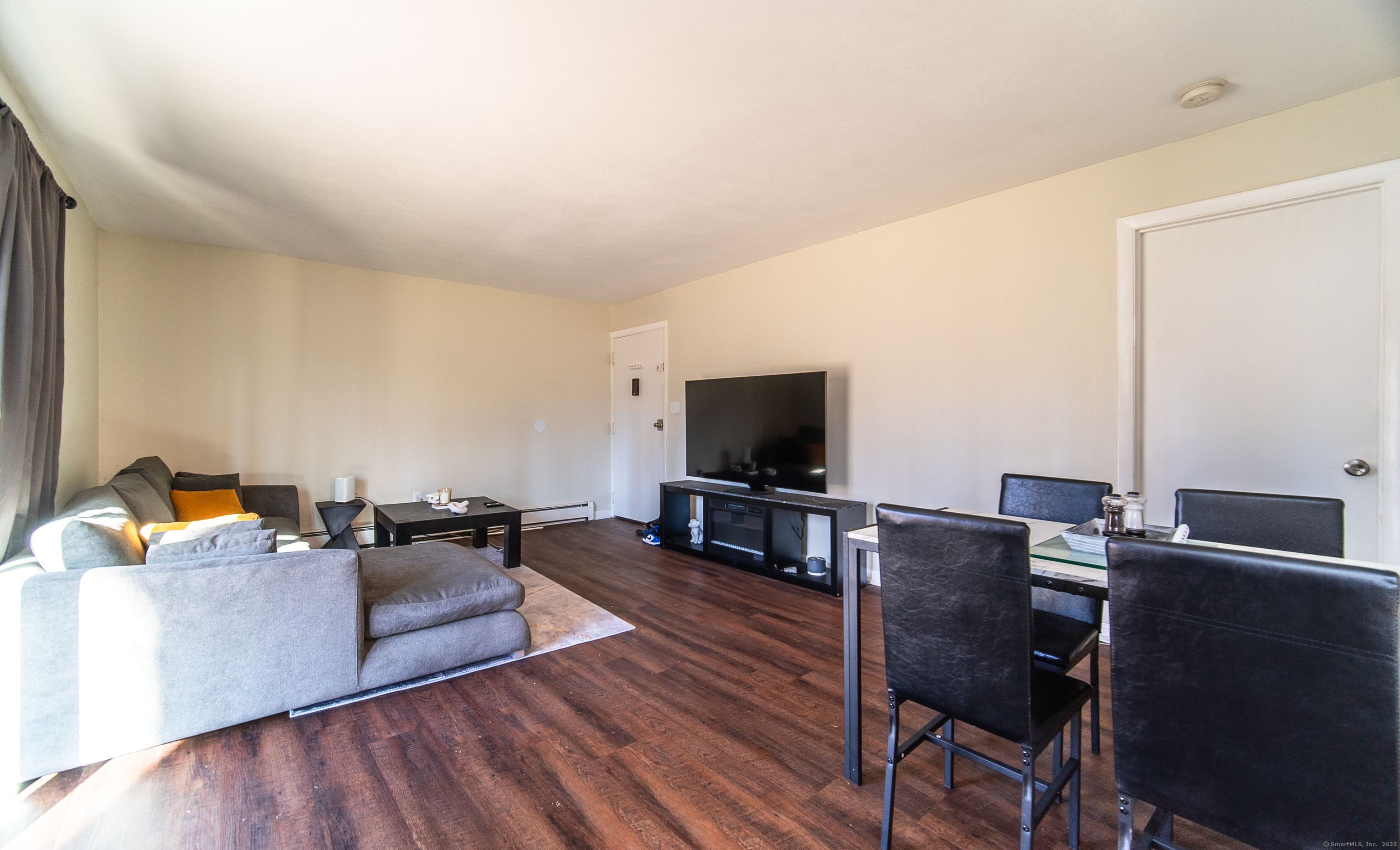 1117 Waterbury Road APT 1A
