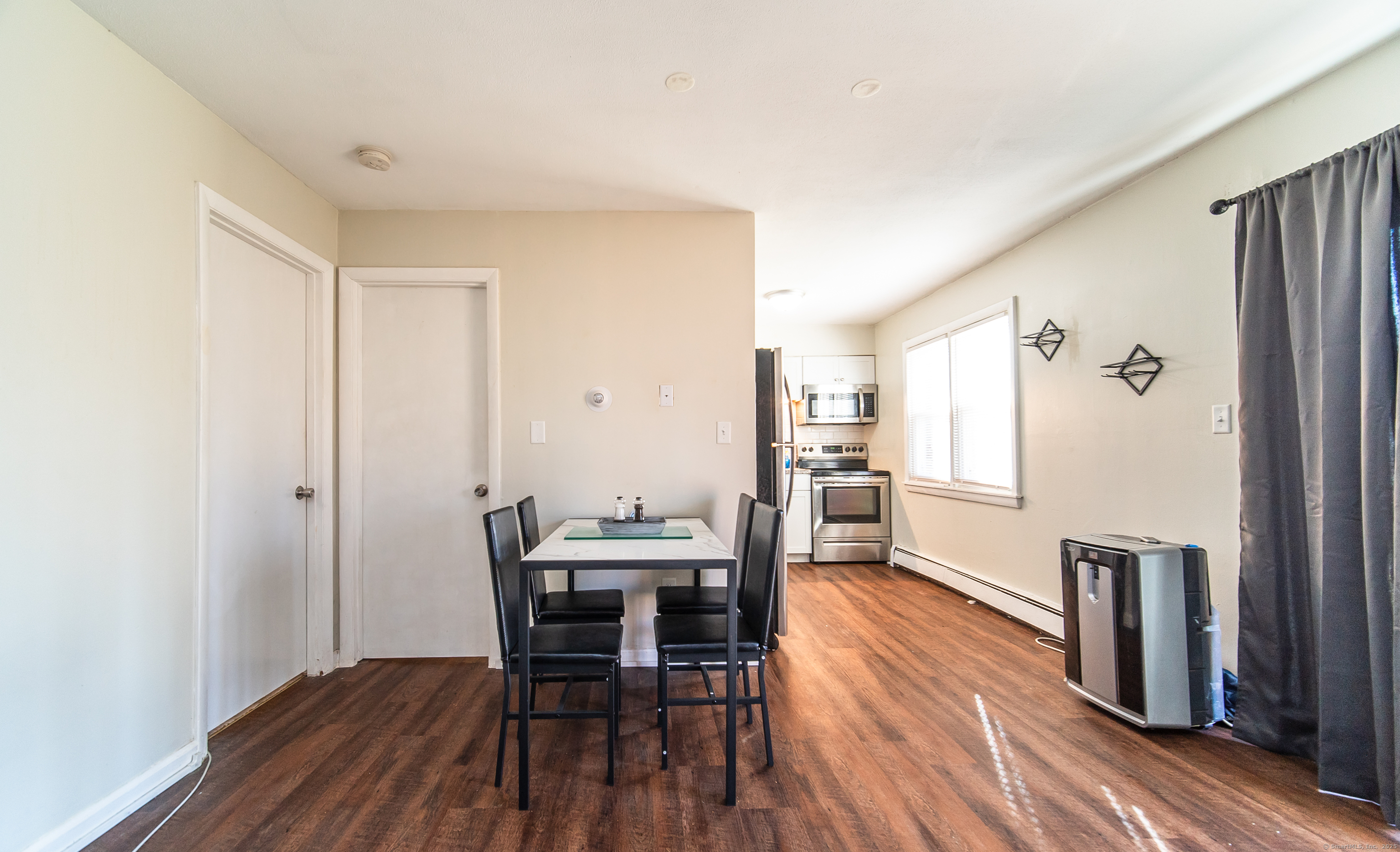 1117 Waterbury Road APT 1A
