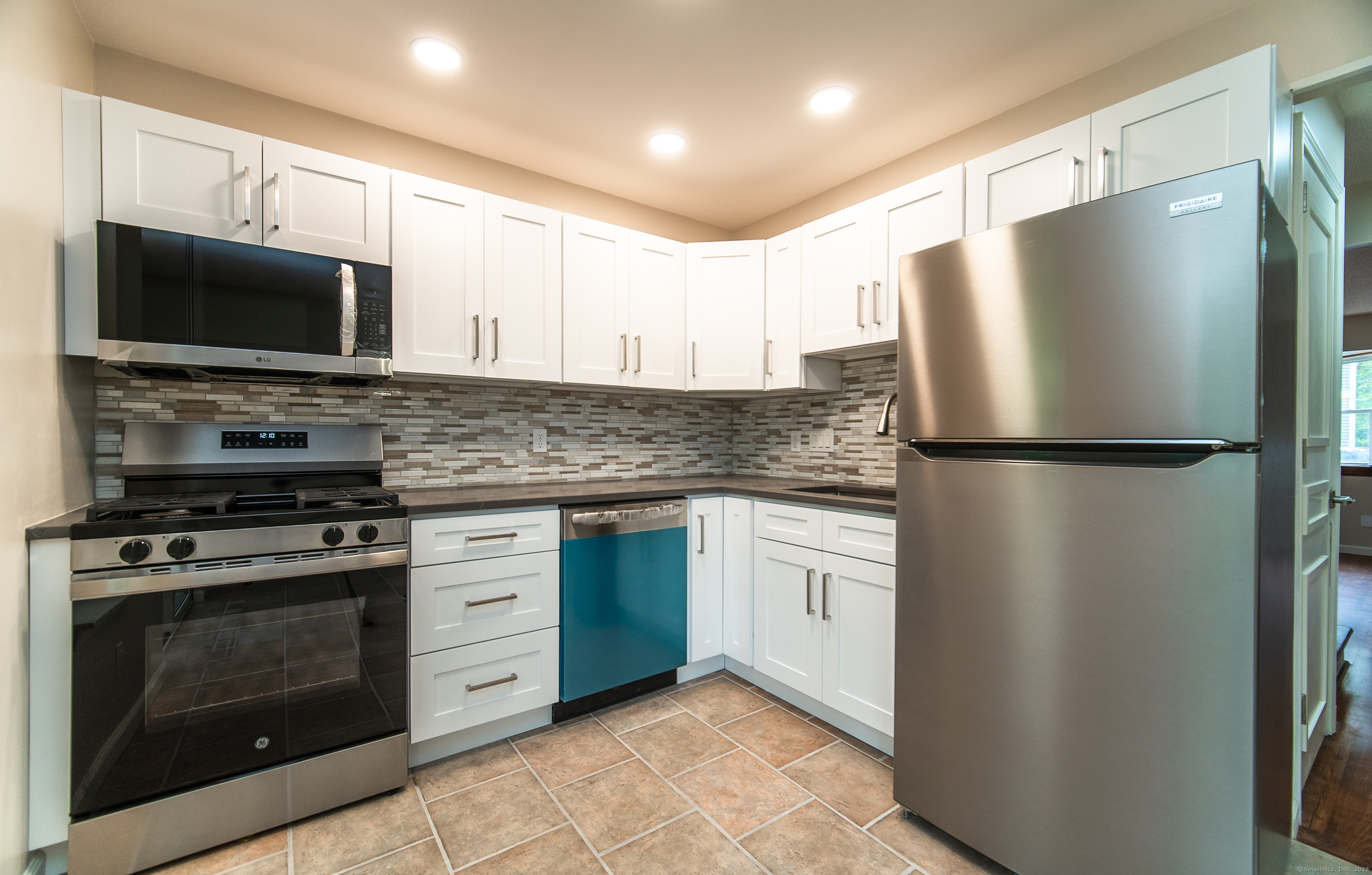309 Terrace Avenue 18