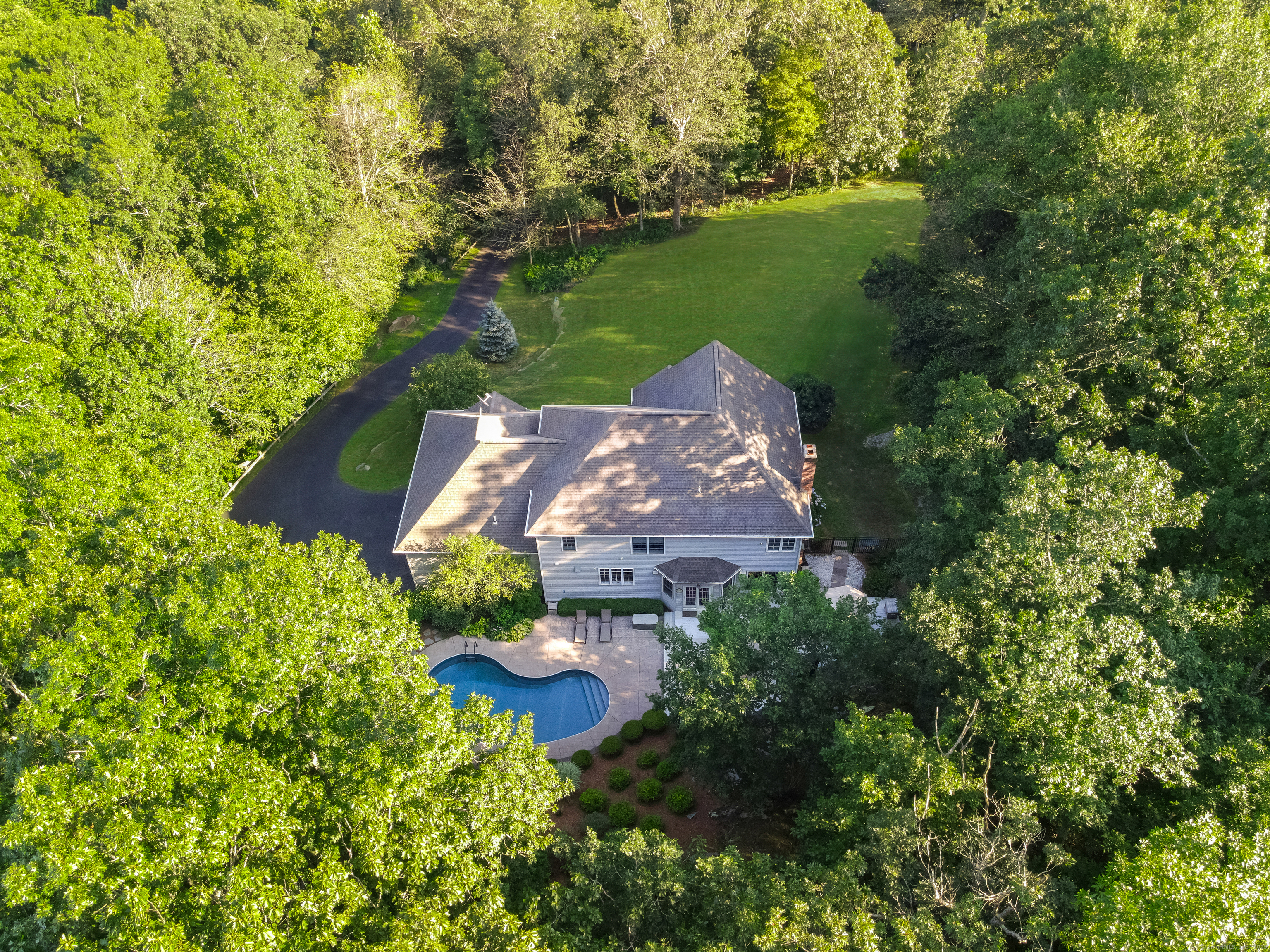 11 Timberlane Drive