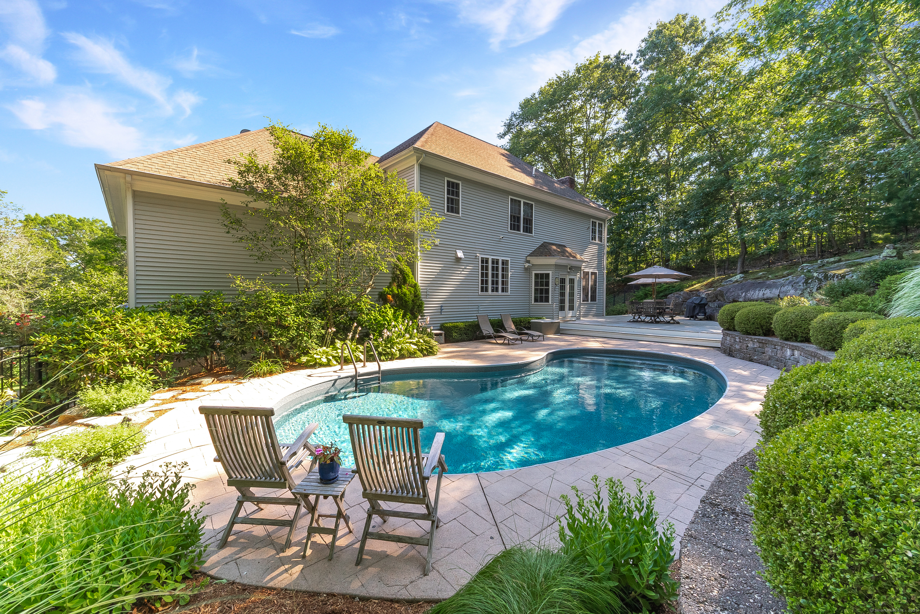 11 Timberlane Drive
