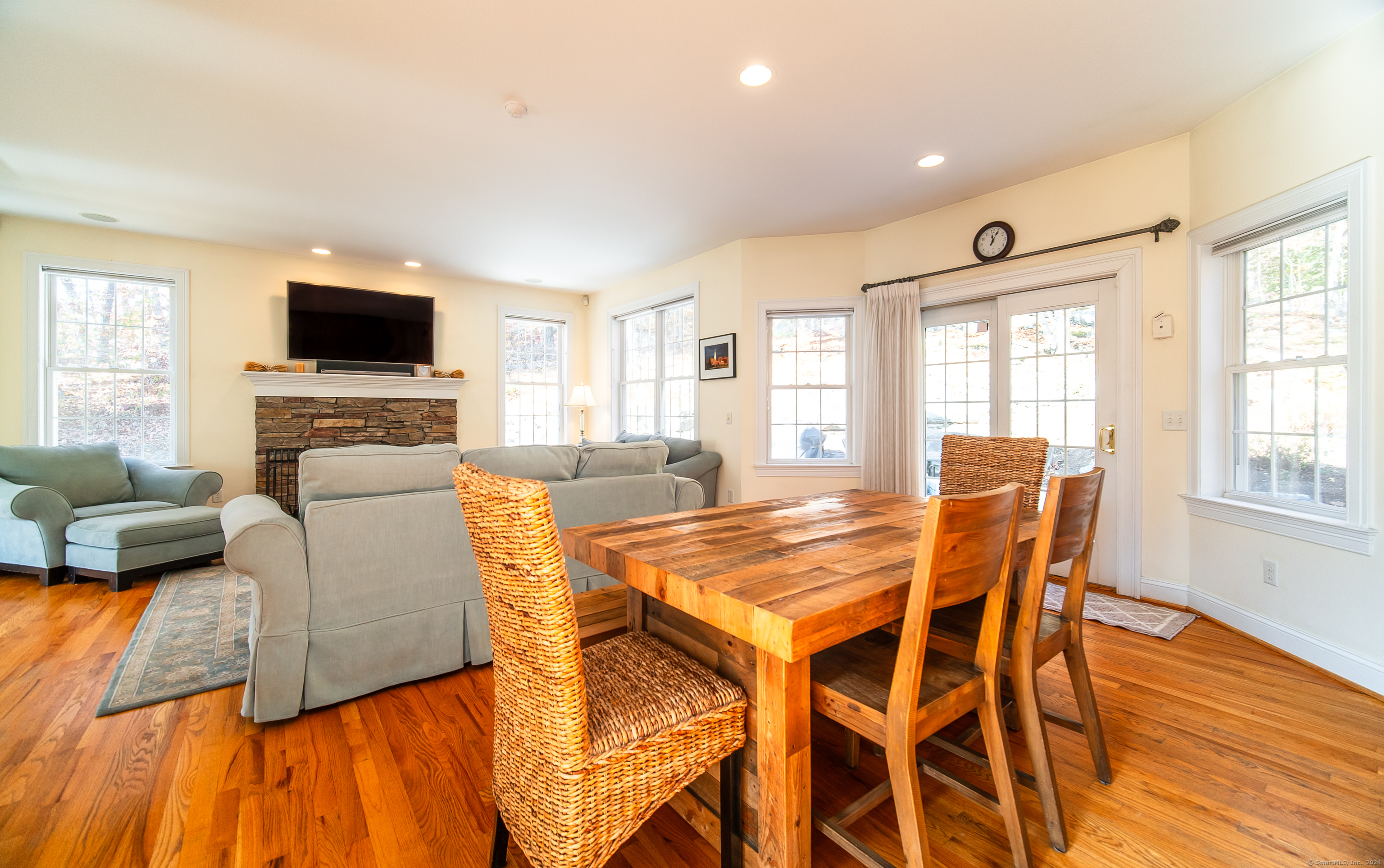 11 Timberlane Drive