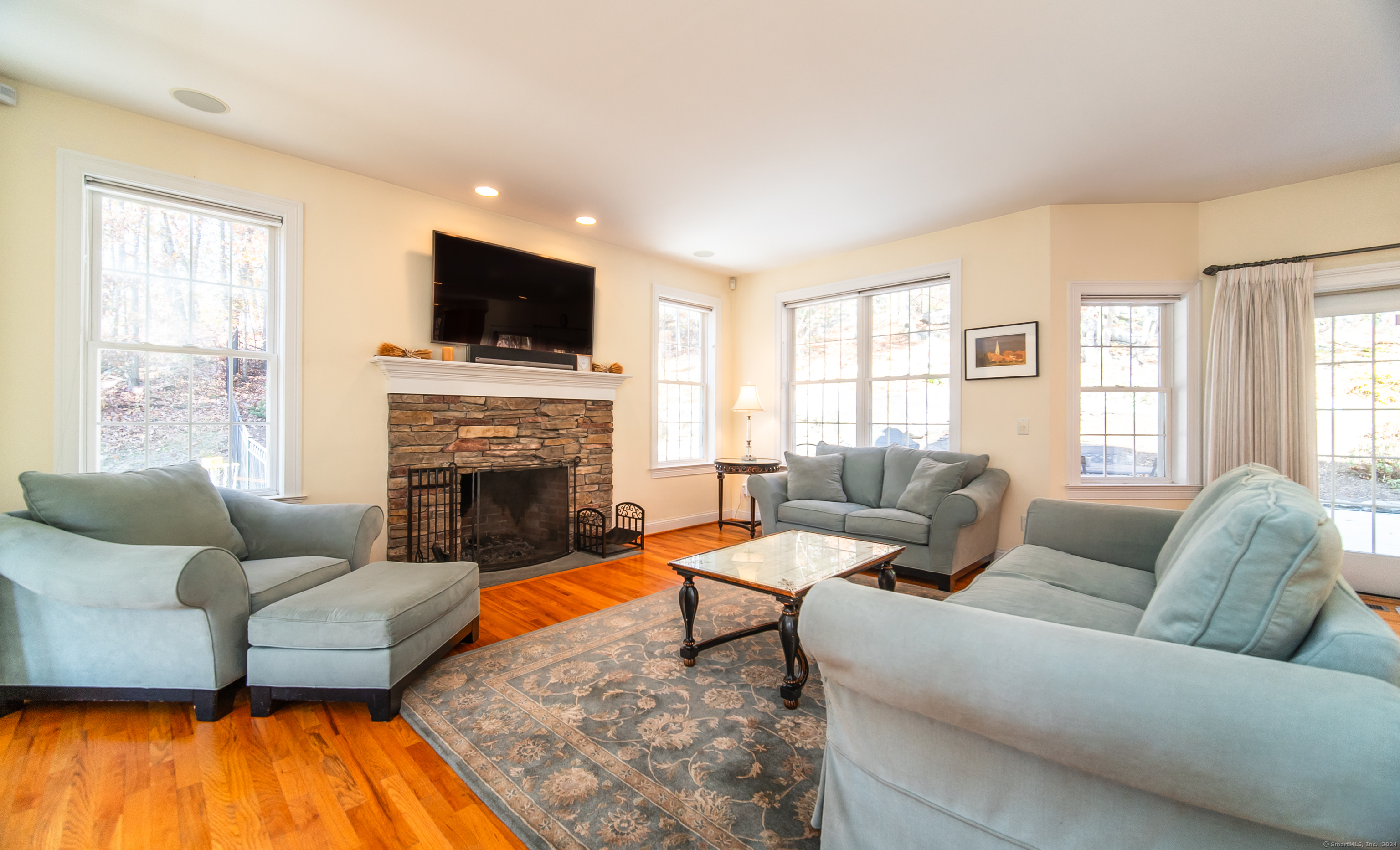 11 Timberlane Drive