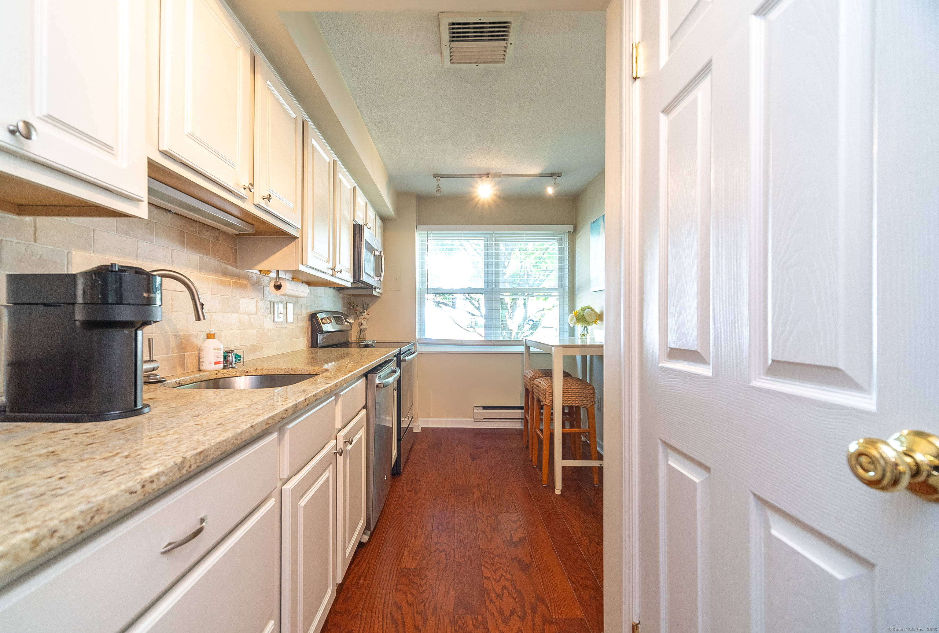 109 Highland Road 109