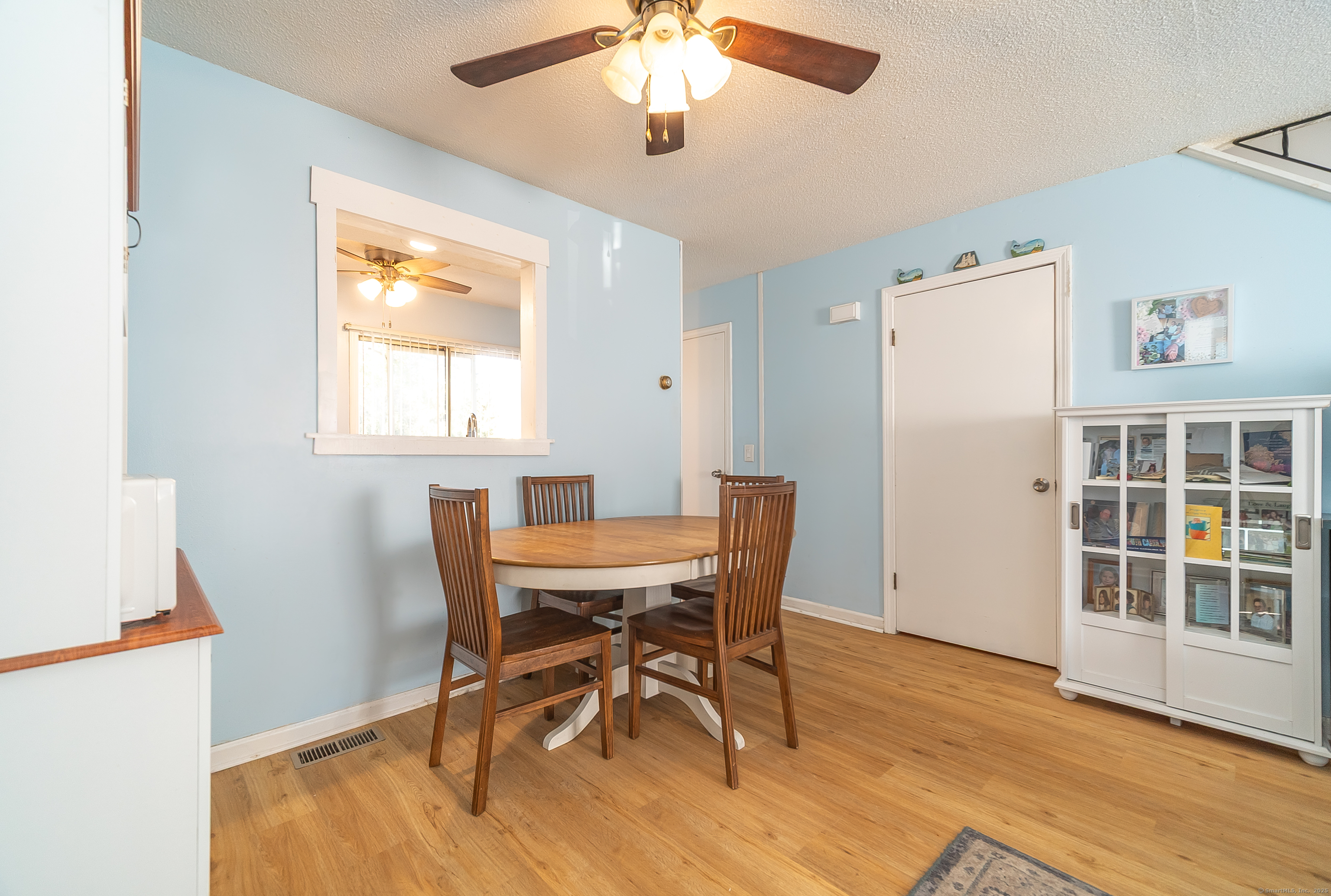 484 First Avenue APT 6