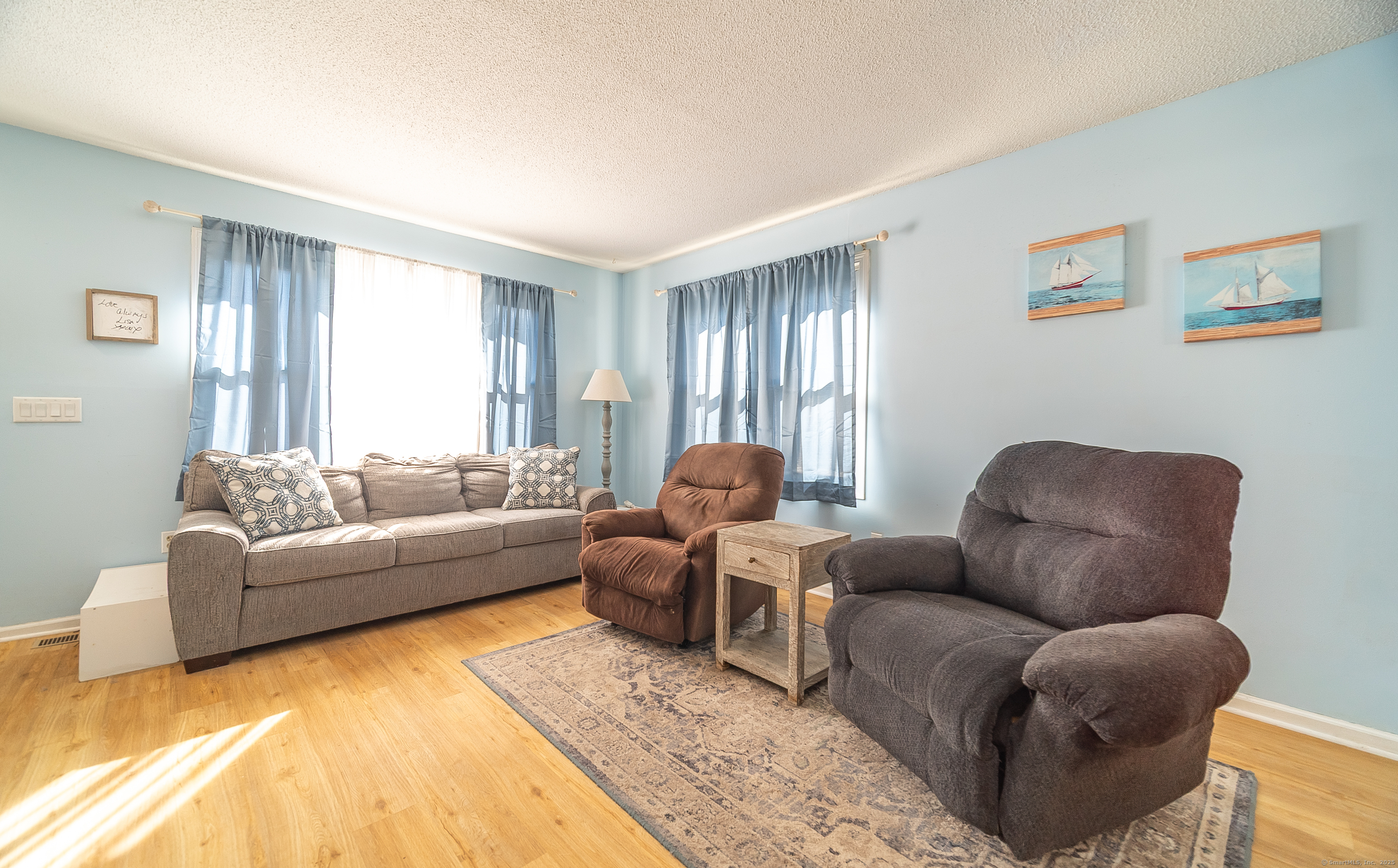 484 First Avenue APT 6