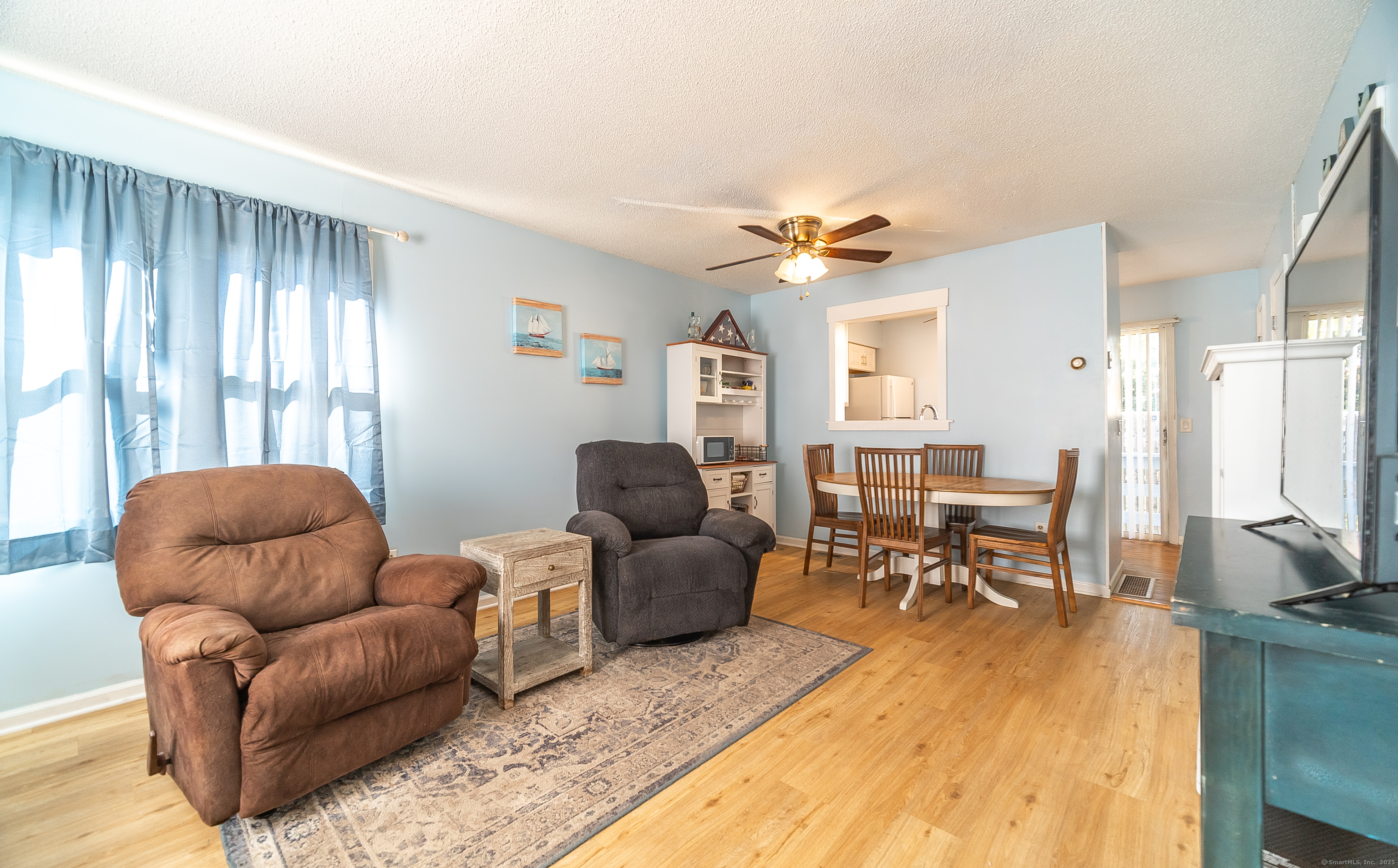 484 First Avenue APT 6