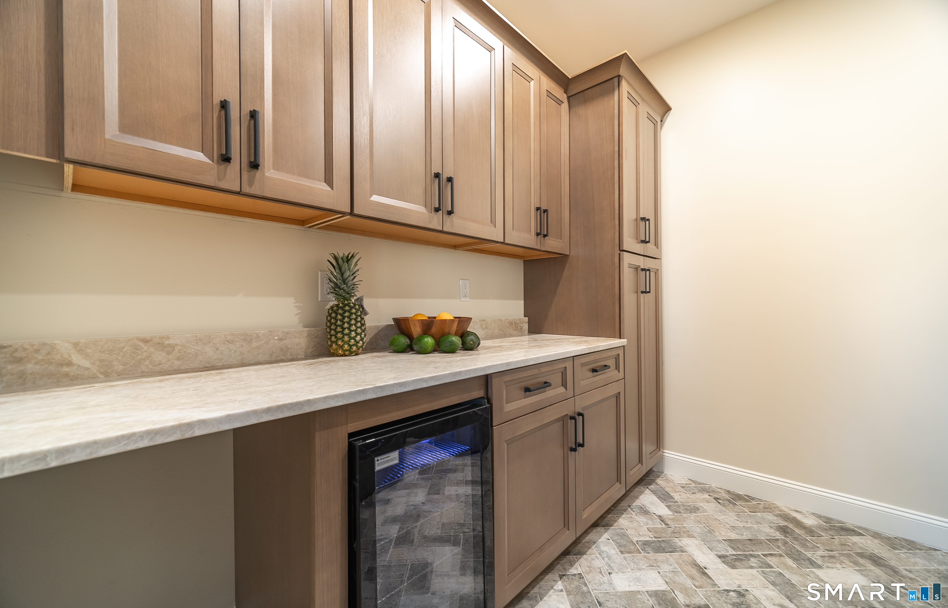 25 Silver Springs Drive