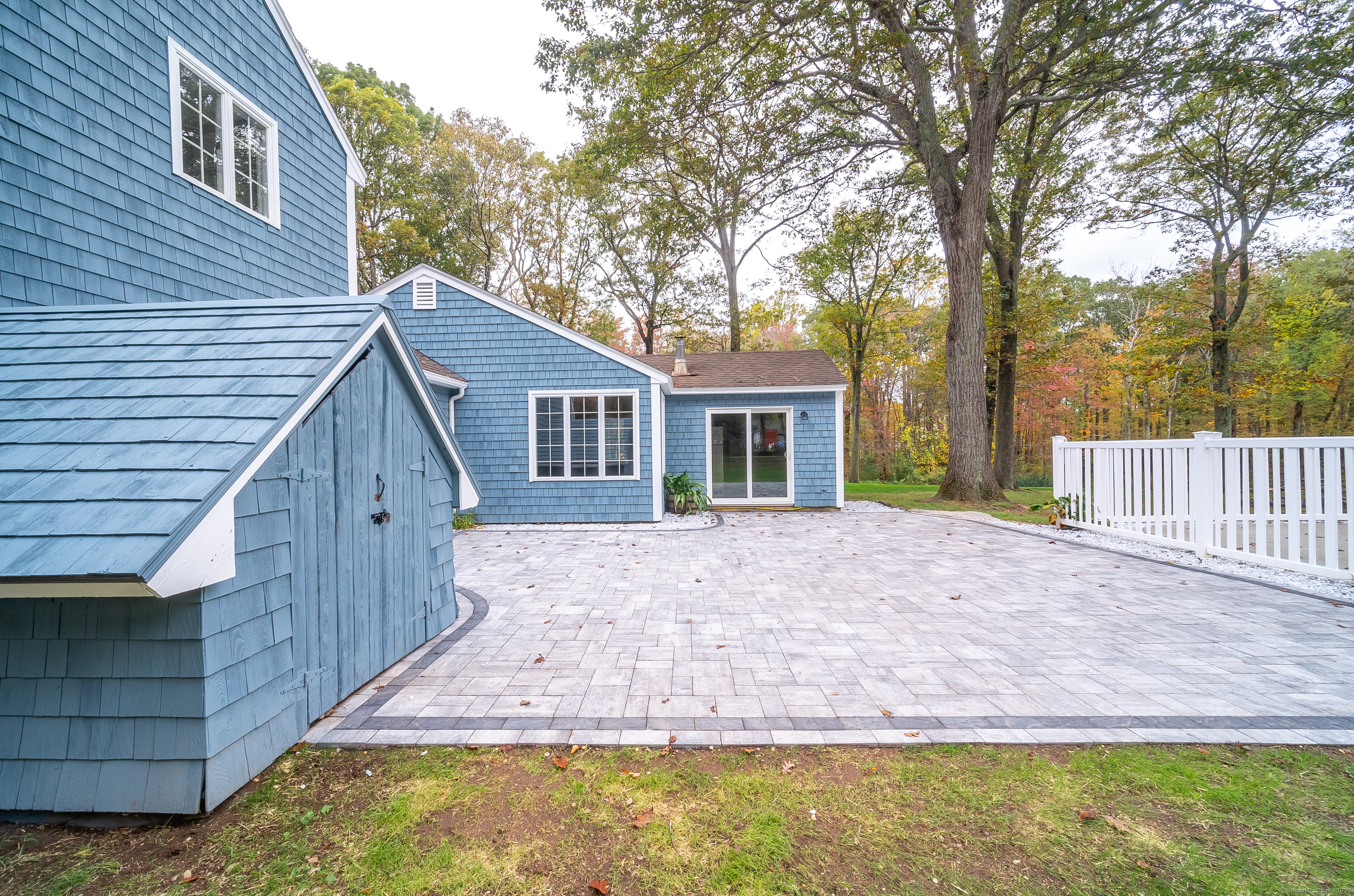 882 Killingworth Road