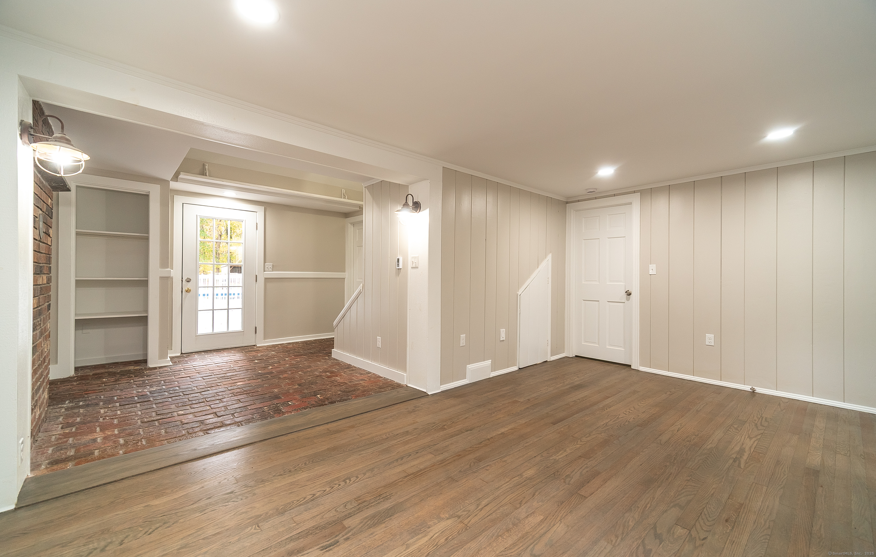 882 Killingworth Road