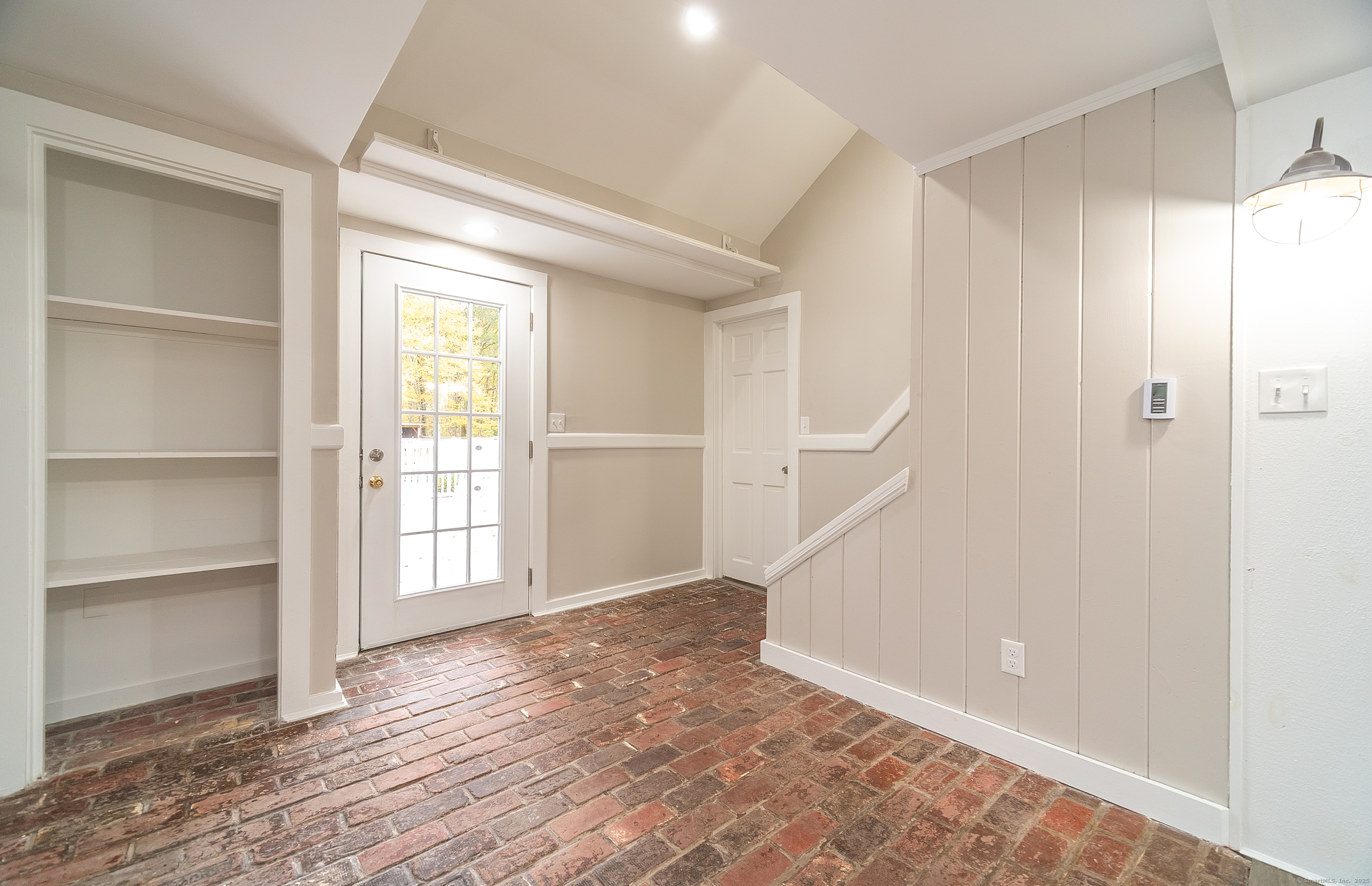 882 Killingworth Road