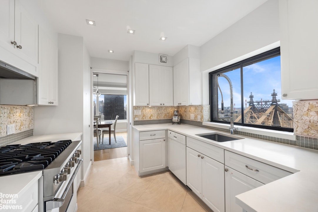 425 E 58TH Street 26B