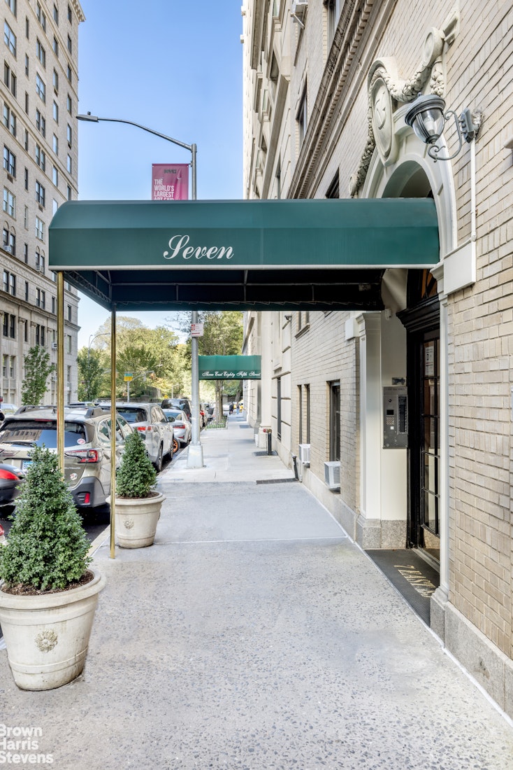 7 E 85TH Street 2D