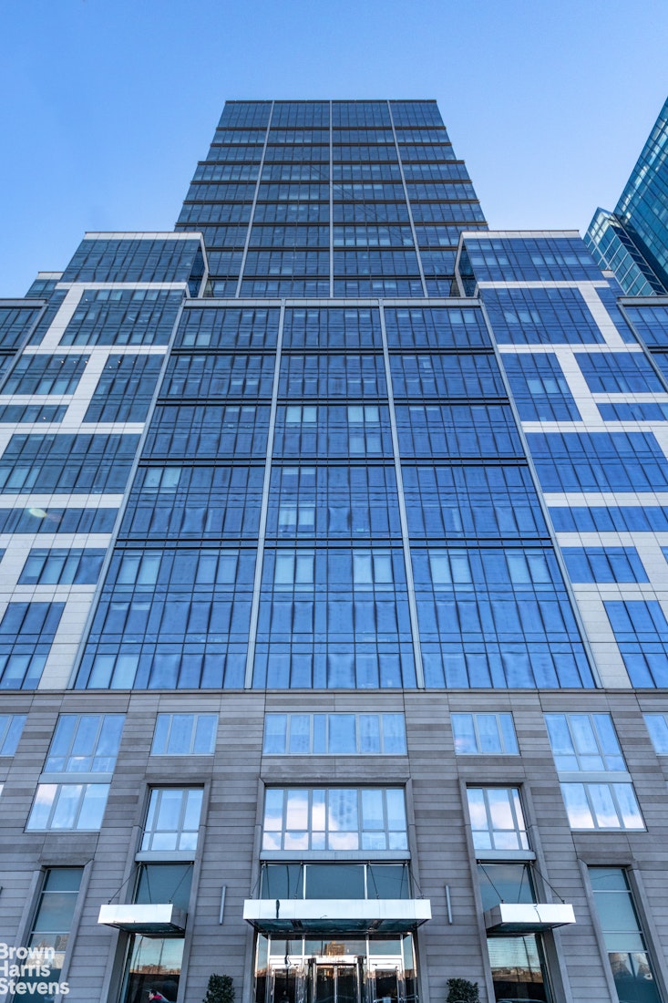 50 RIVERSIDE Boulevard 3H