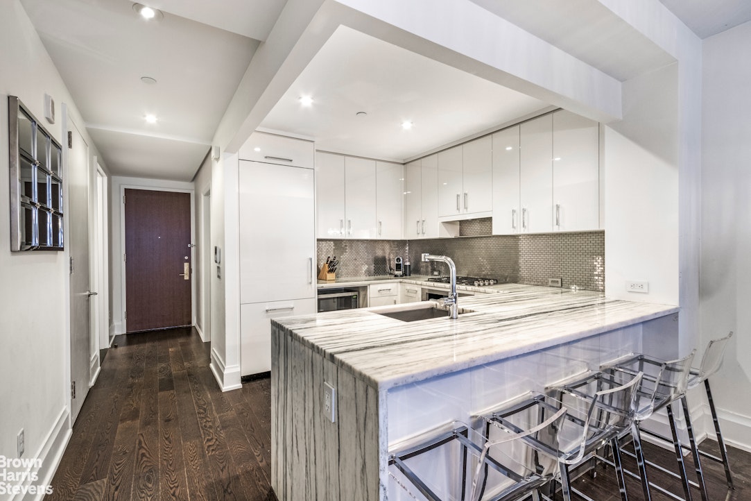 50 RIVERSIDE Boulevard 3H