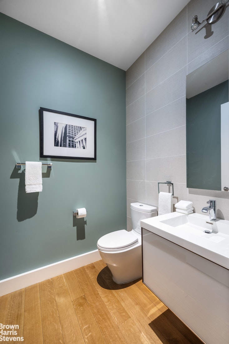 15 HUBERT Street PHB